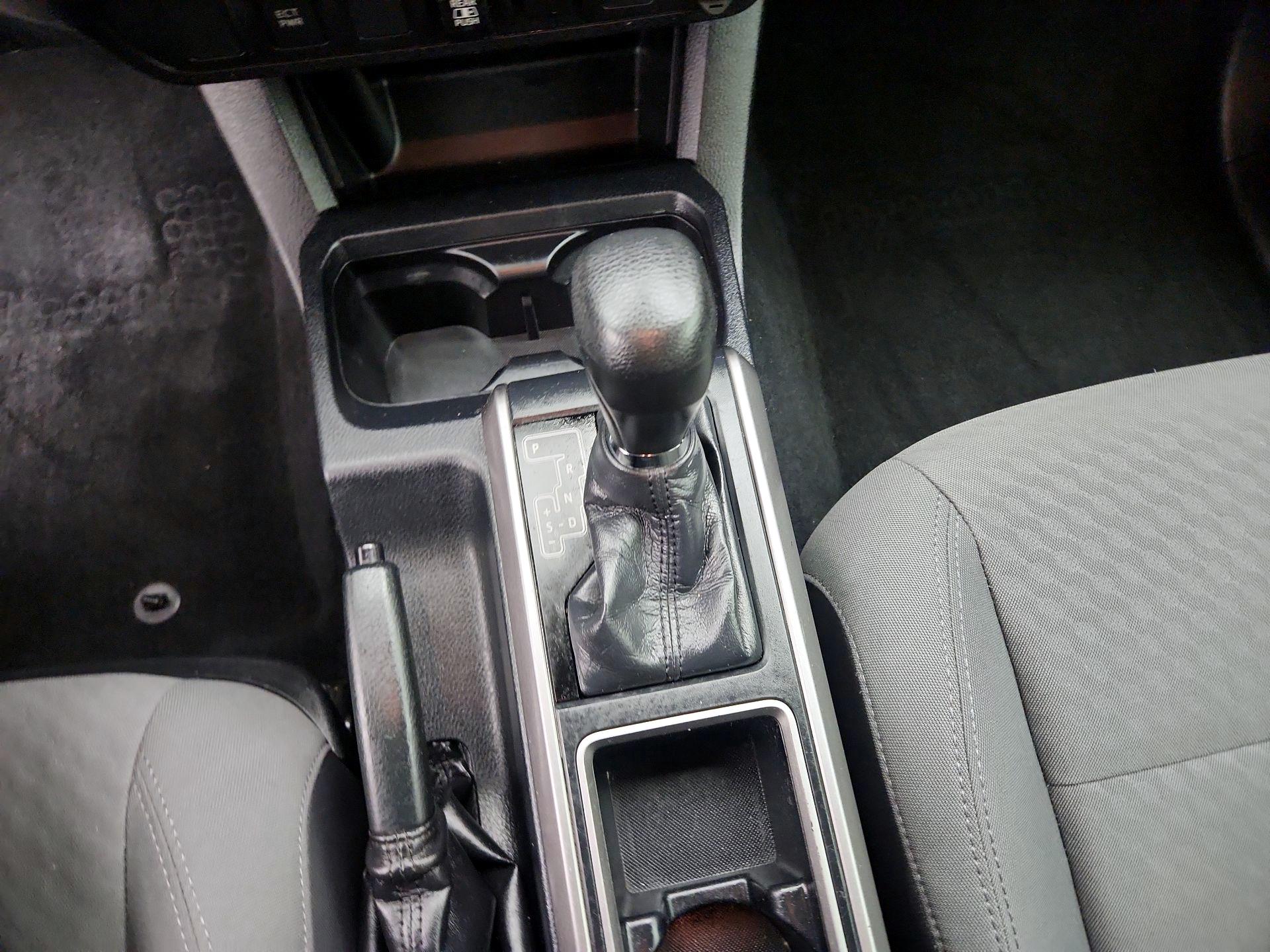 Thumbnail: 2020 Toyota Tacoma - 17