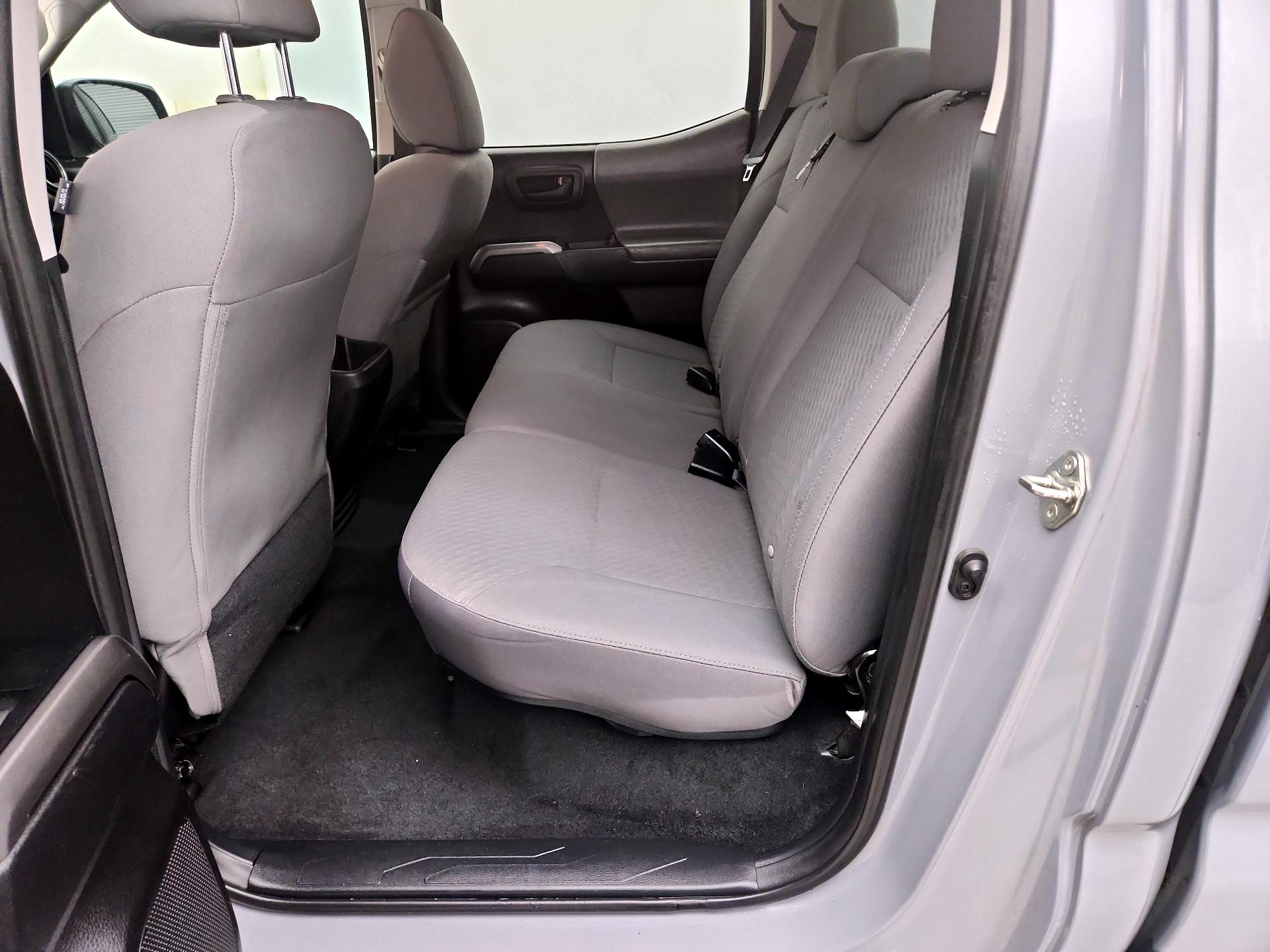 Thumbnail: 2020 Toyota Tacoma - 19