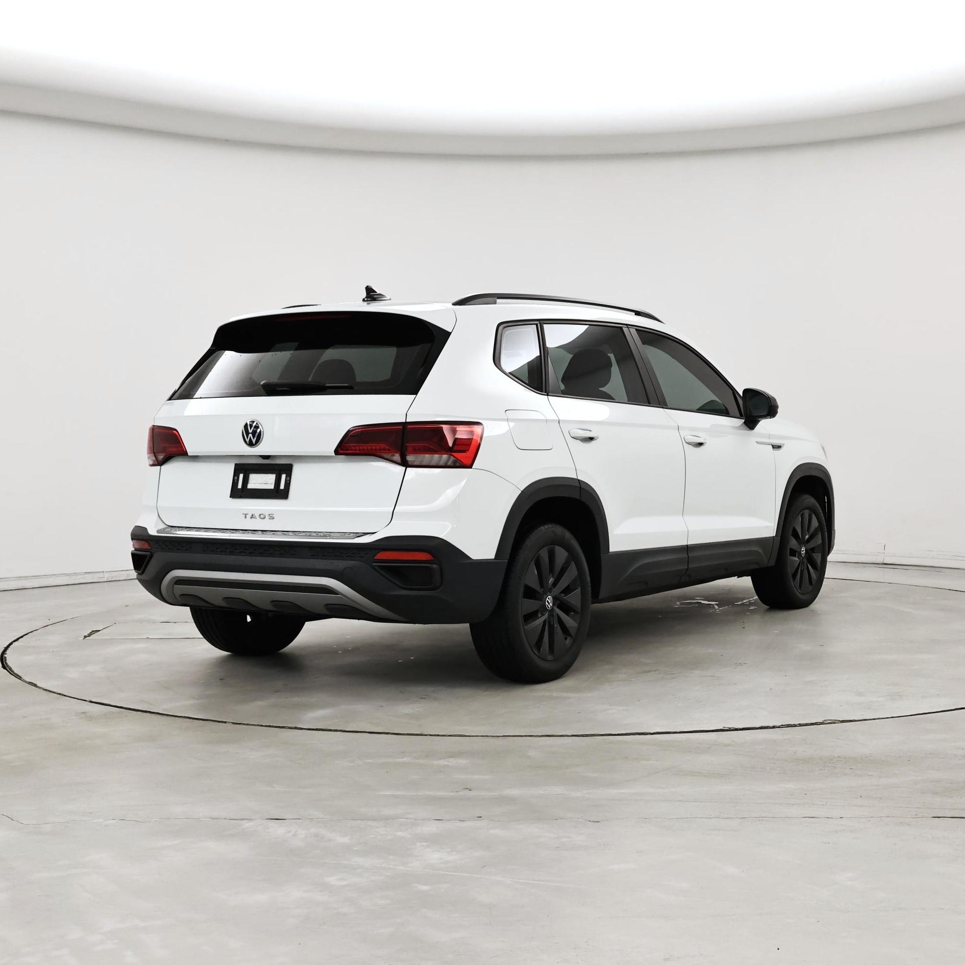 Thumbnail: 2022 Volkswagen Taos - 8