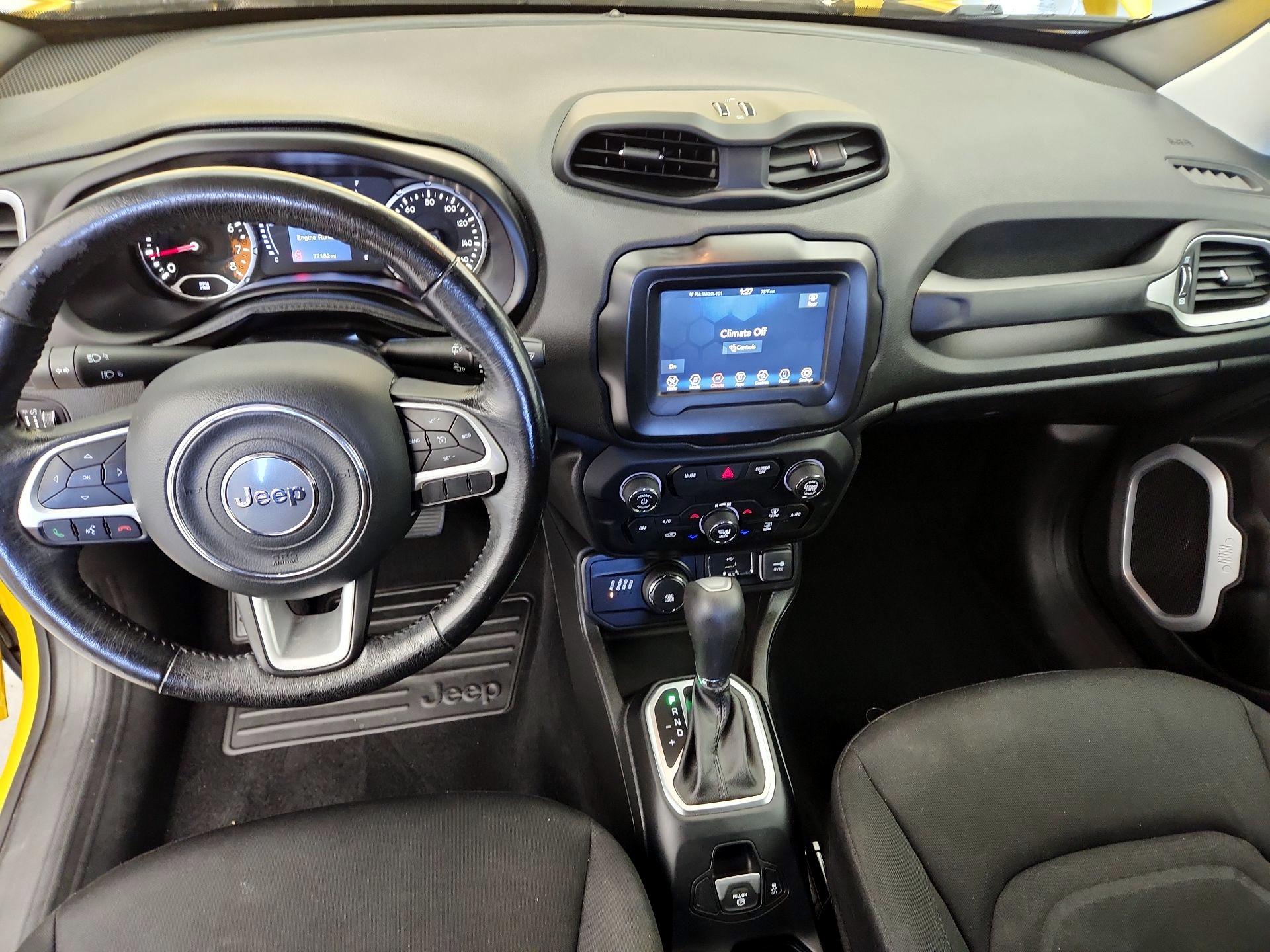 Thumbnail: 2018 Jeep Renegade - 9