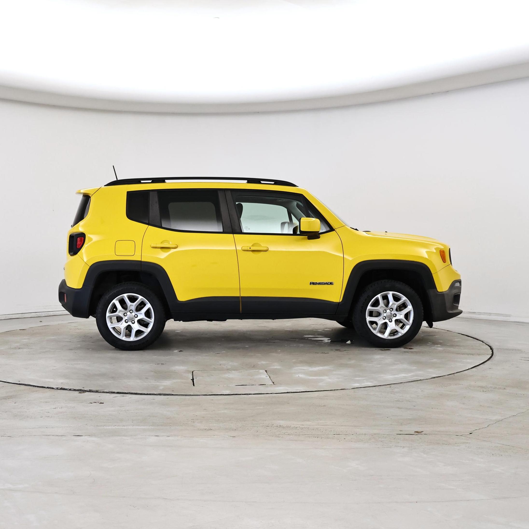 Thumbnail: 2018 Jeep Renegade - 7