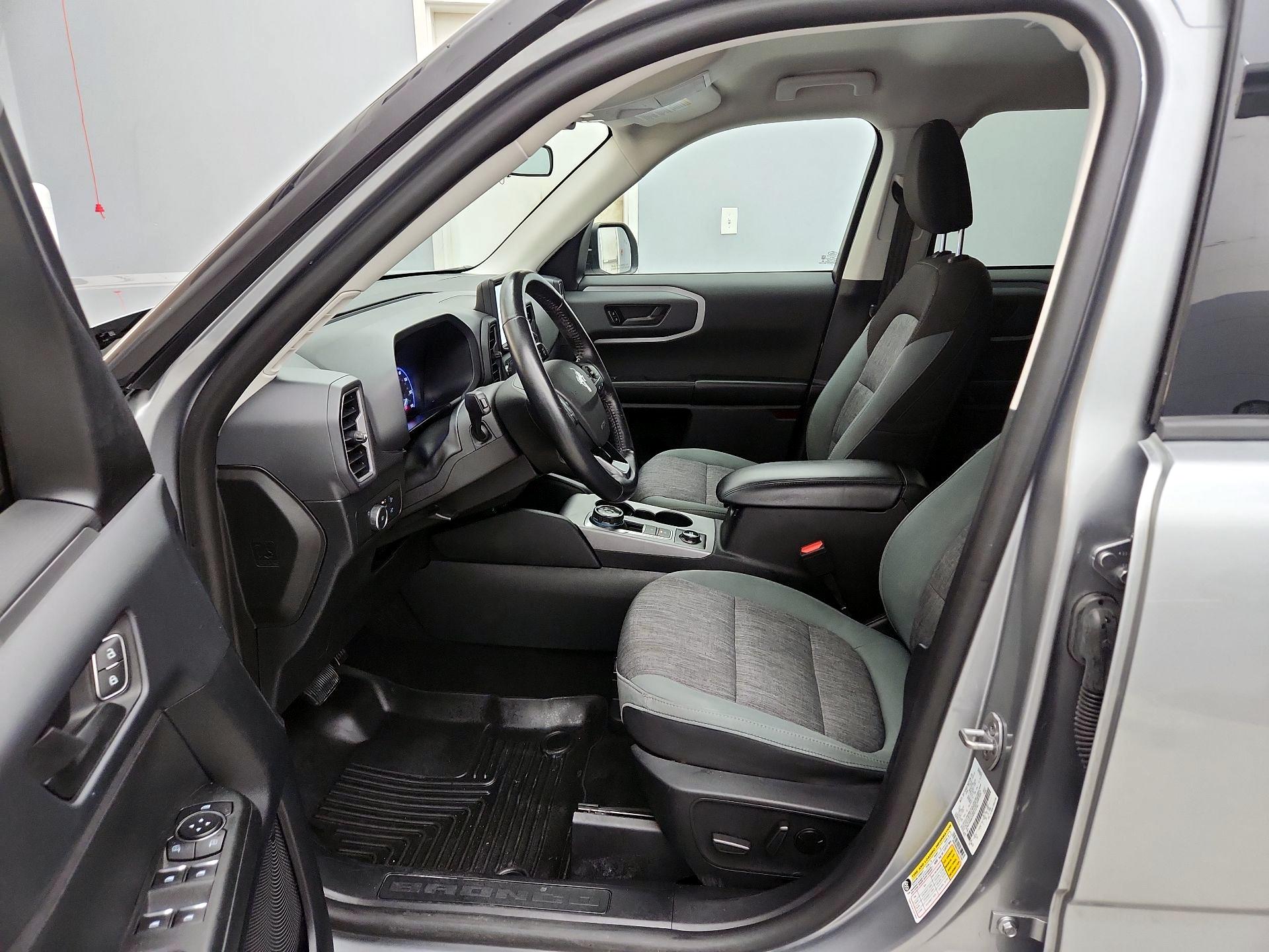 Thumbnail: 2022 Ford Bronco Sport - 11