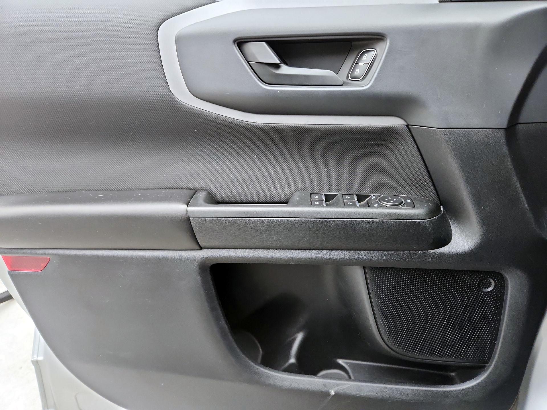 Thumbnail: 2022 Ford Bronco Sport - 12