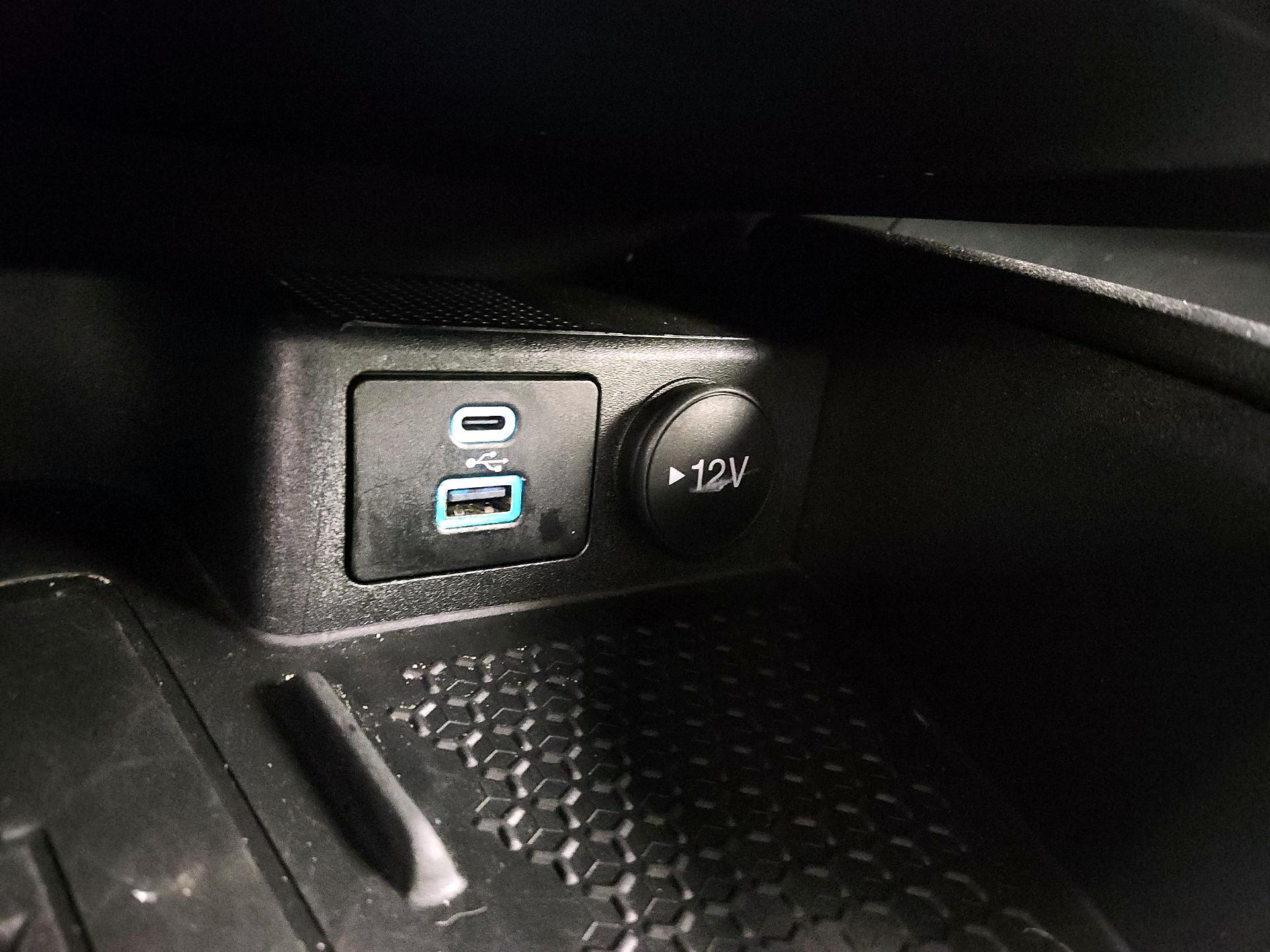 Thumbnail: 2022 Ford Bronco Sport - 19