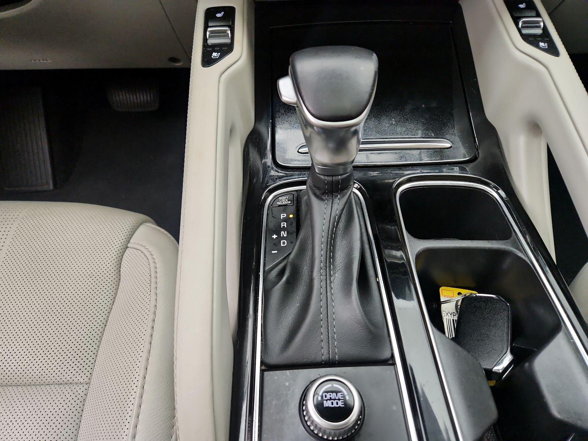 Thumbnail: 2020 Kia Telluride - 18