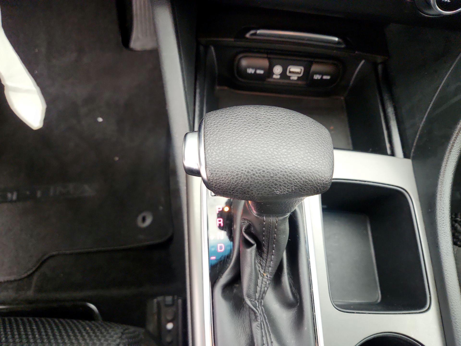 Thumbnail: 2020 Kia Optima - 17