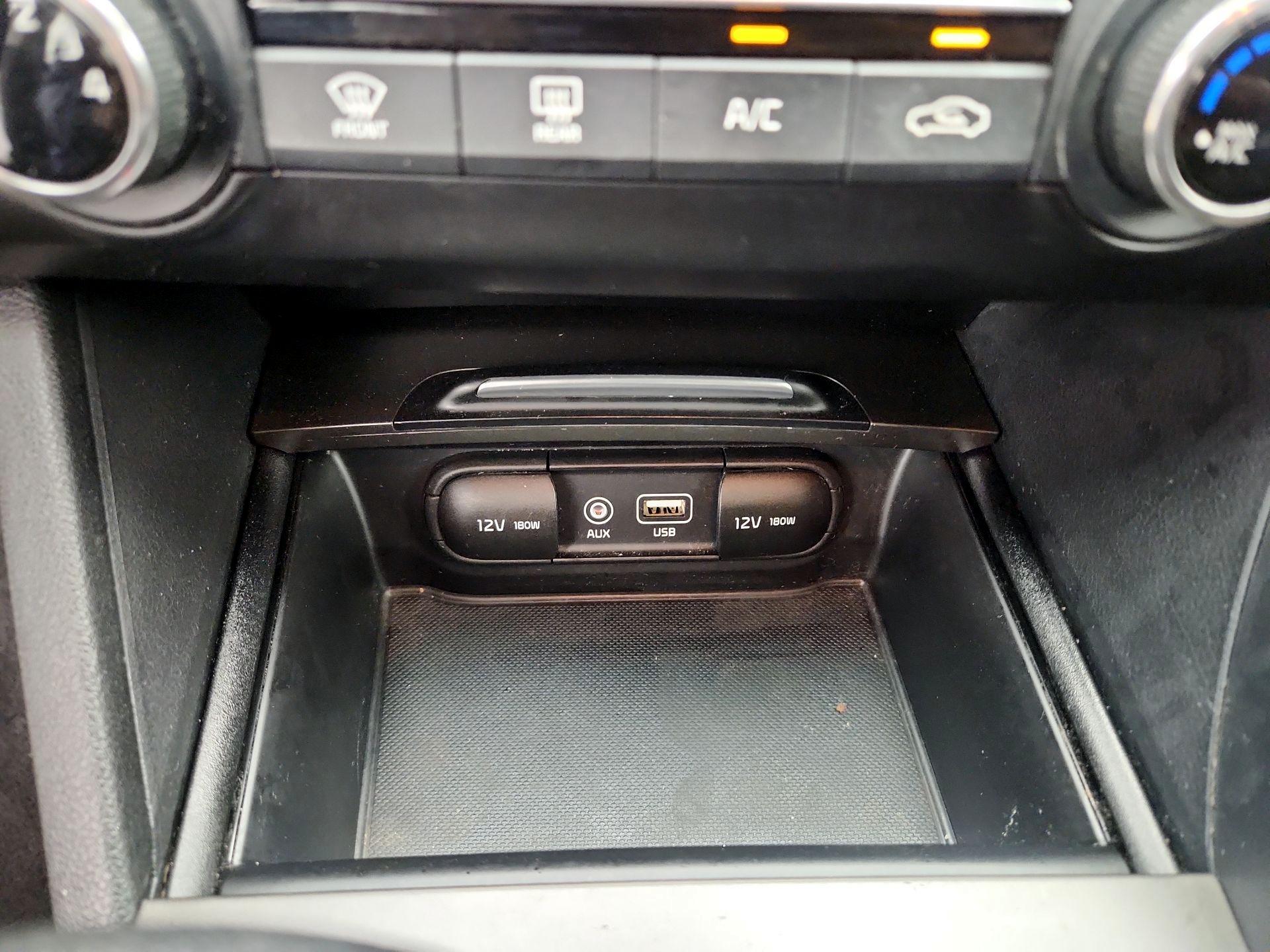 Thumbnail: 2020 Kia Optima - 18