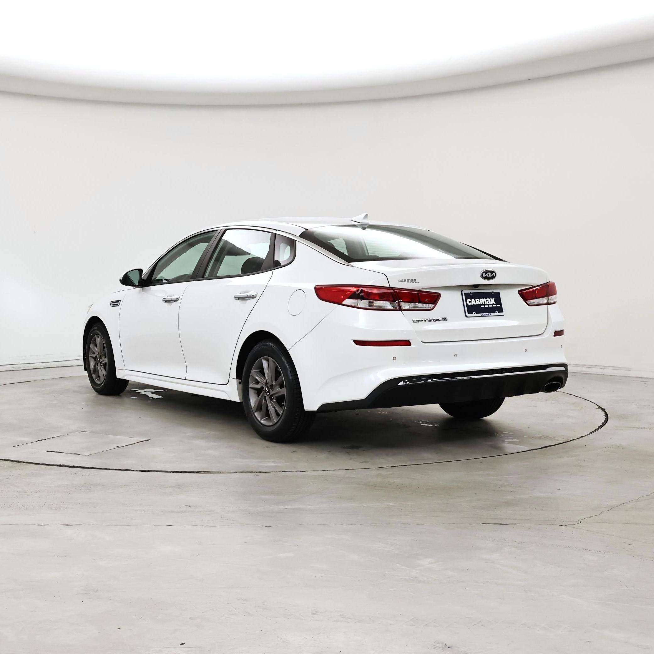 Thumbnail: 2020 Kia Optima - 2