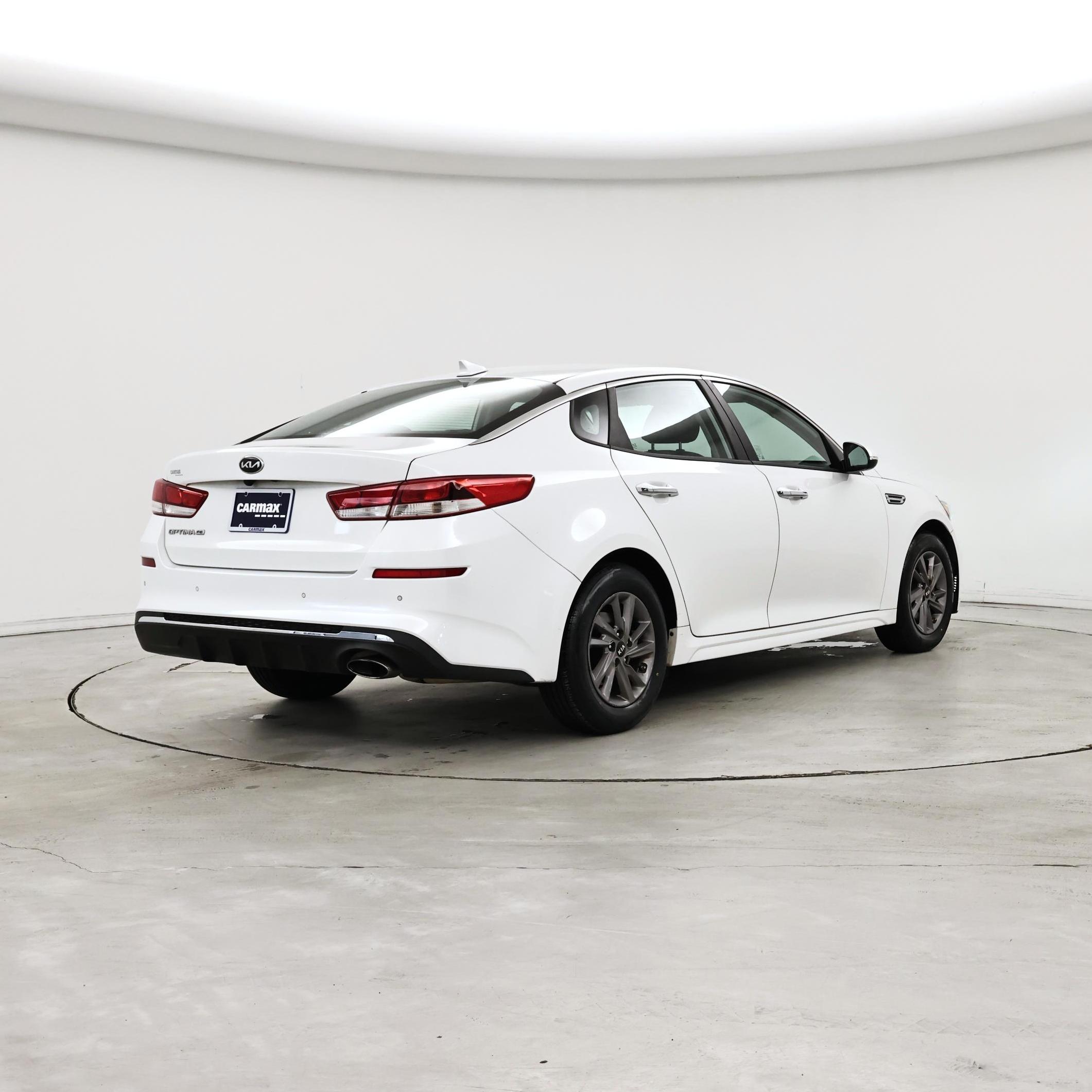 Thumbnail: 2020 Kia Optima - 8