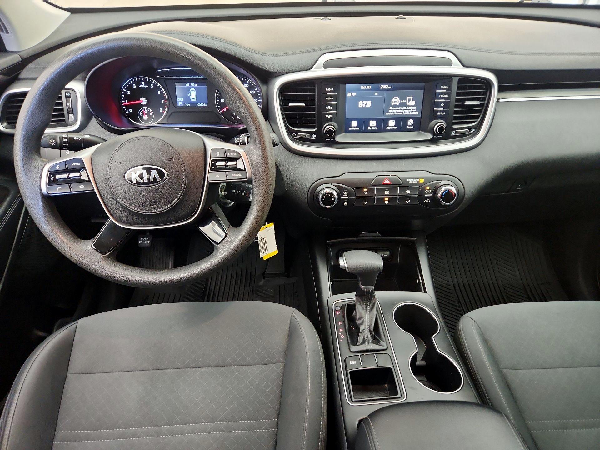 Thumbnail: 2019 Kia Sorento - 9