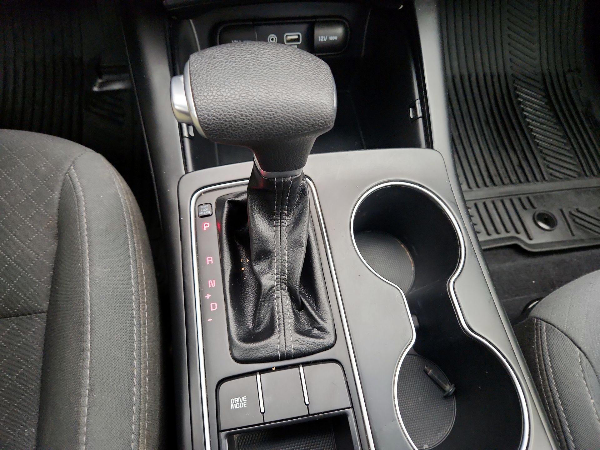 Thumbnail: 2019 Kia Sorento - 17