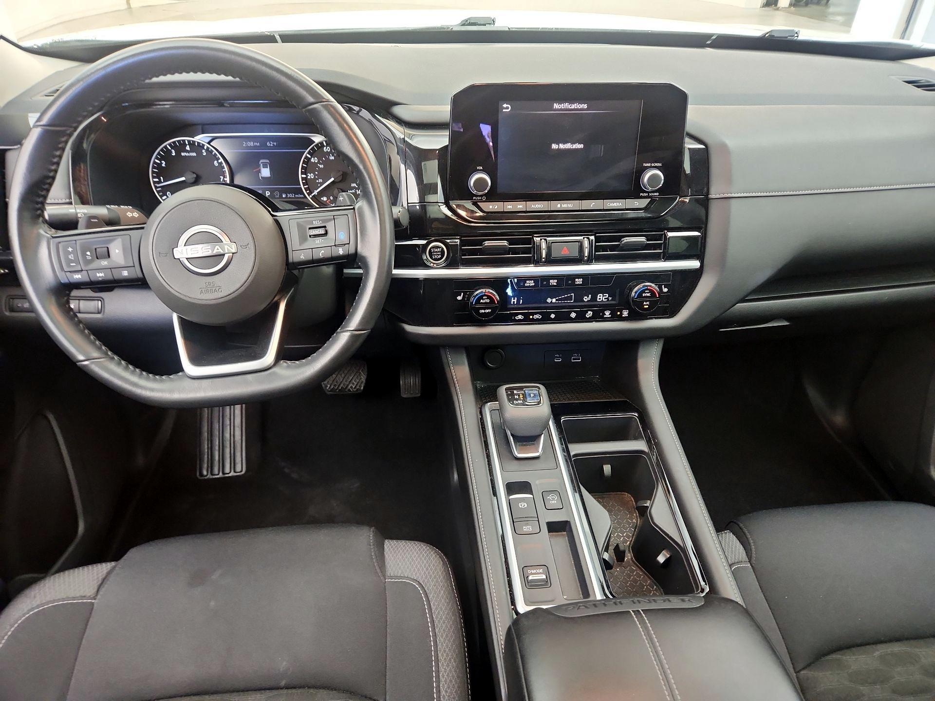 Thumbnail: 2022 Nissan Pathfinder - 9