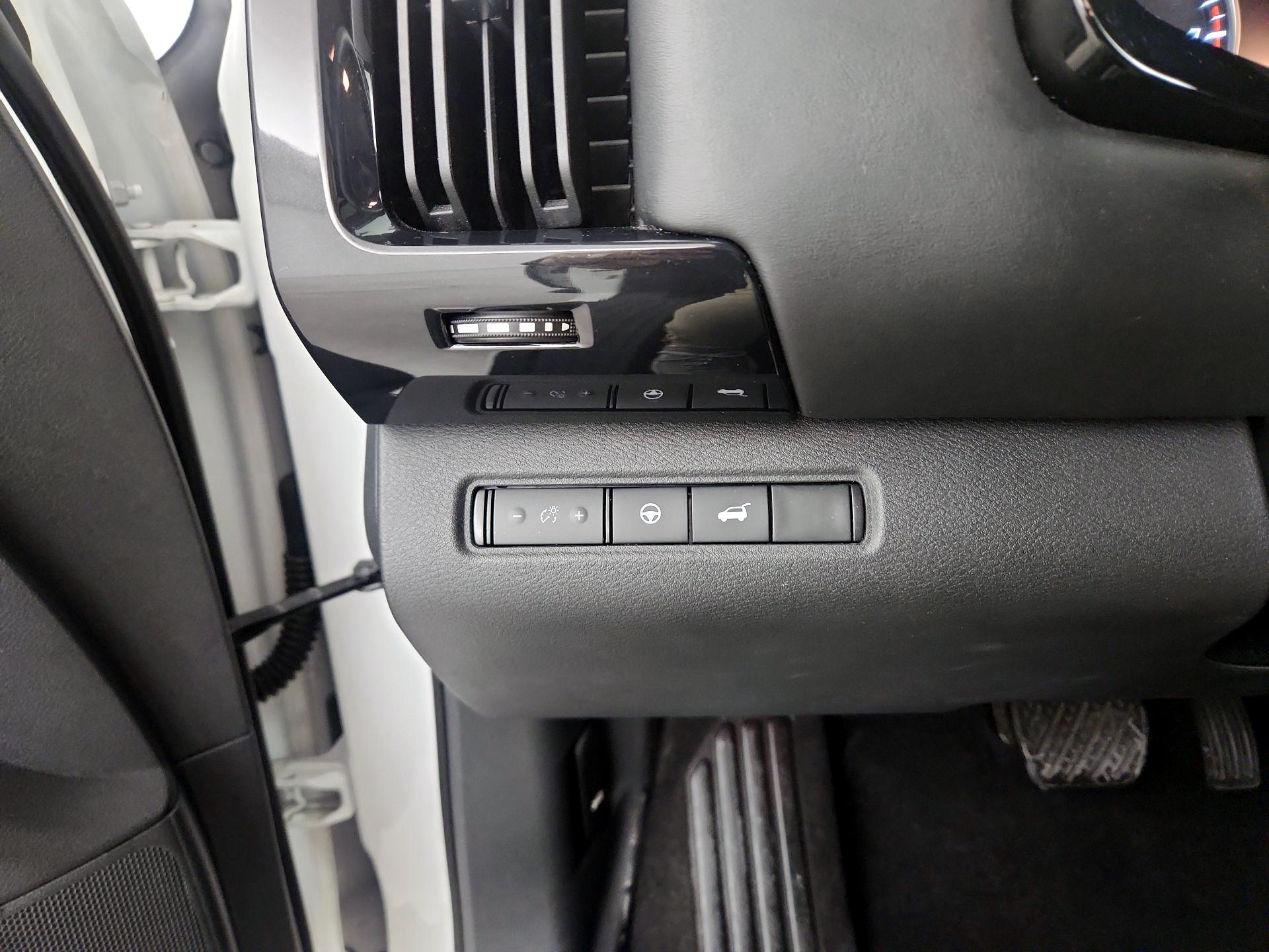 Thumbnail: 2022 Nissan Pathfinder - 13