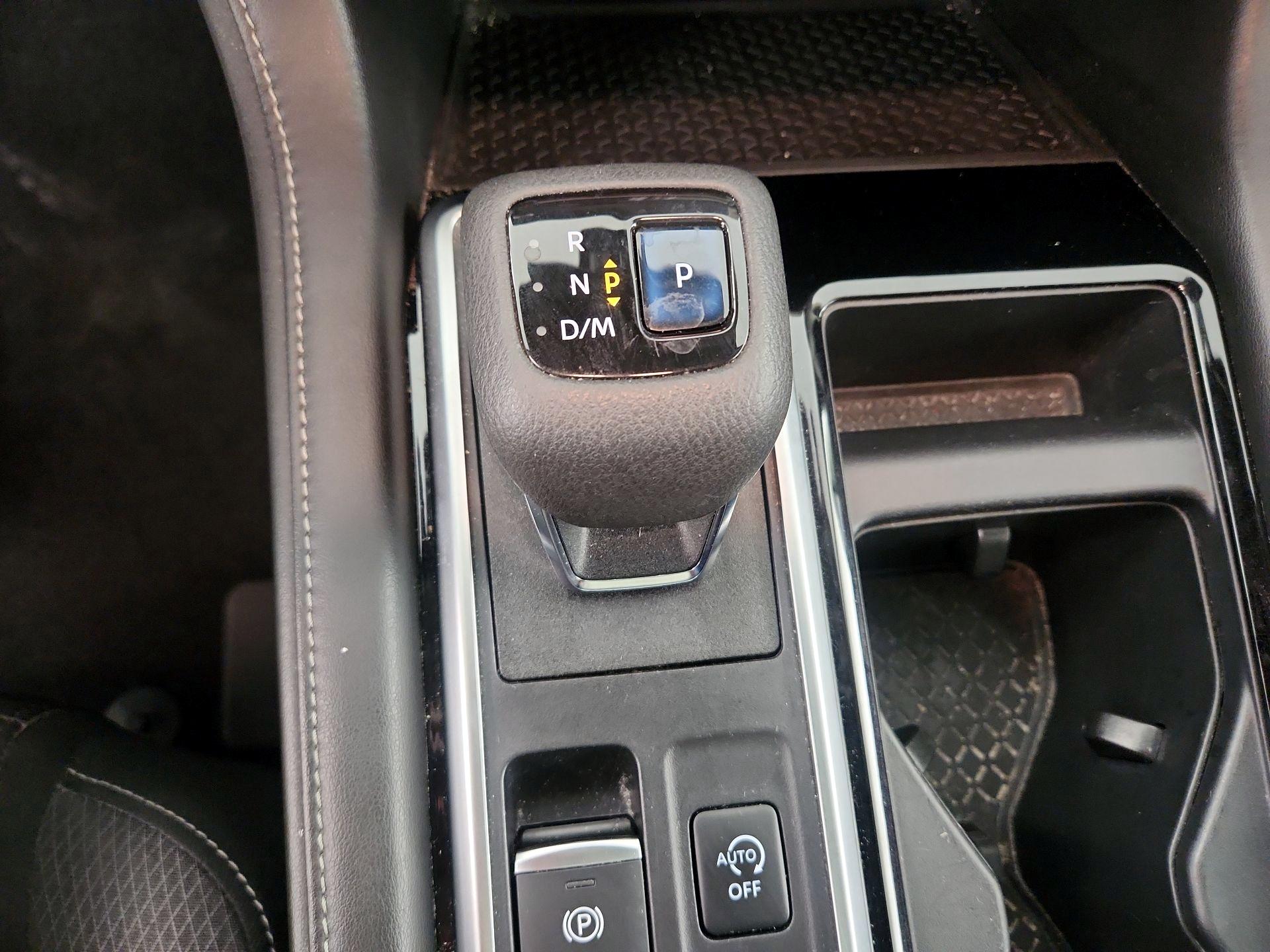 Thumbnail: 2022 Nissan Pathfinder - 17