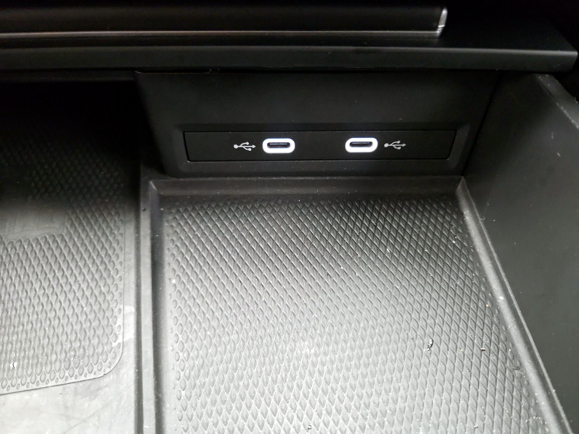 Thumbnail: 2024 Volkswagen Atlas - 18