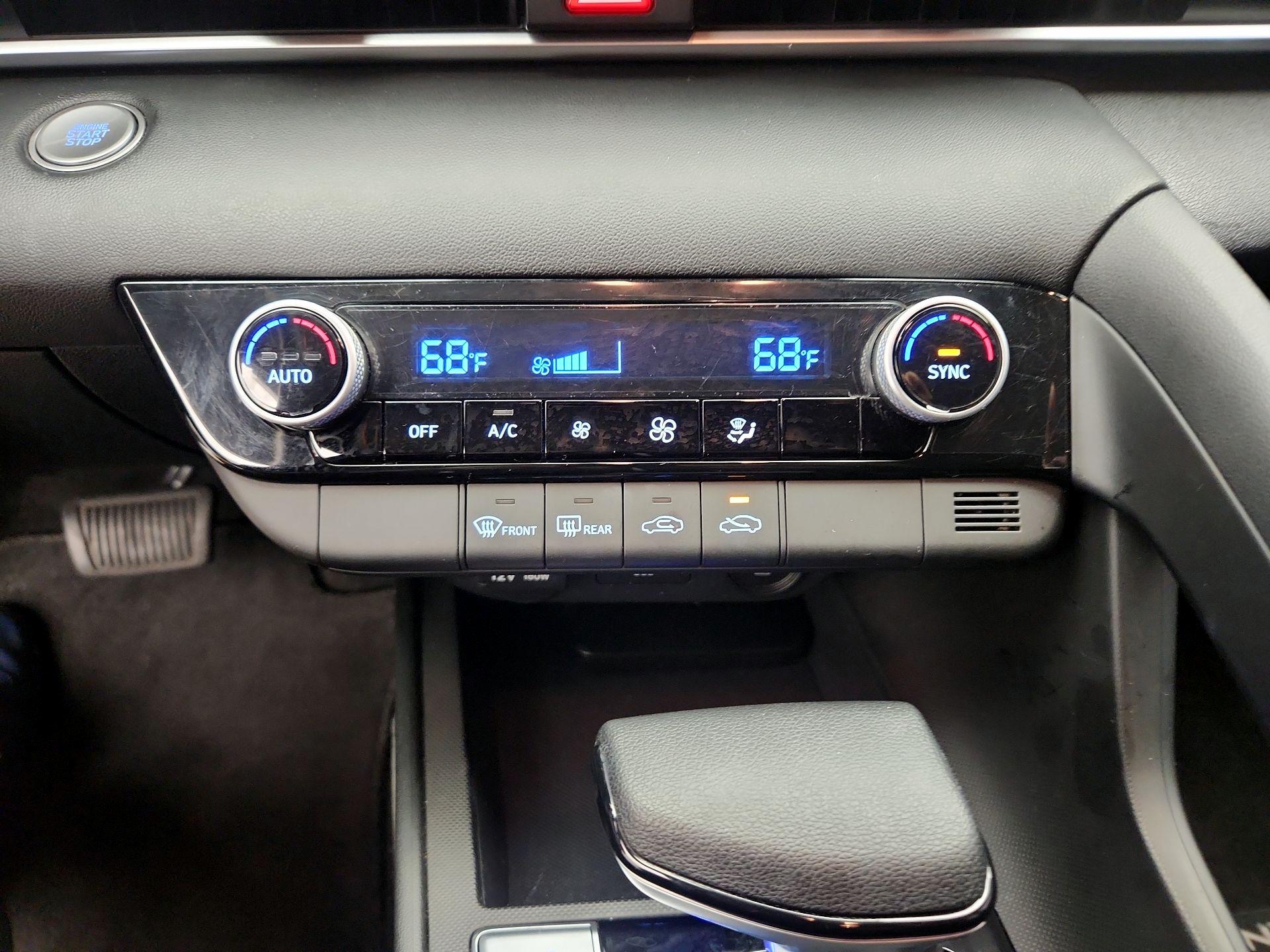 Thumbnail: 2022 Hyundai Elantra - 16