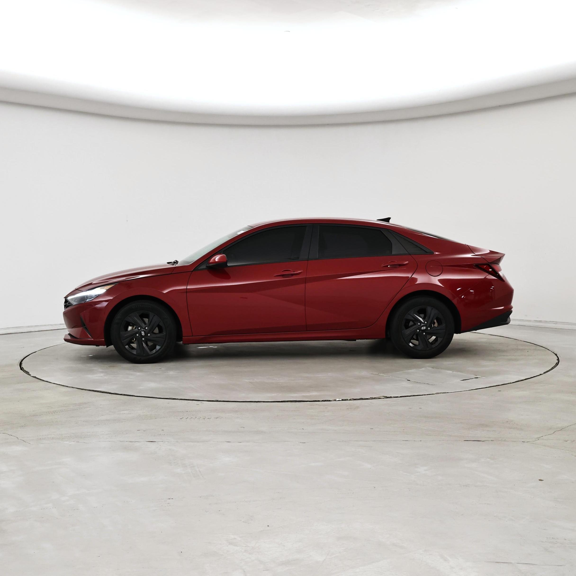 Thumbnail: 2022 Hyundai Elantra - 3