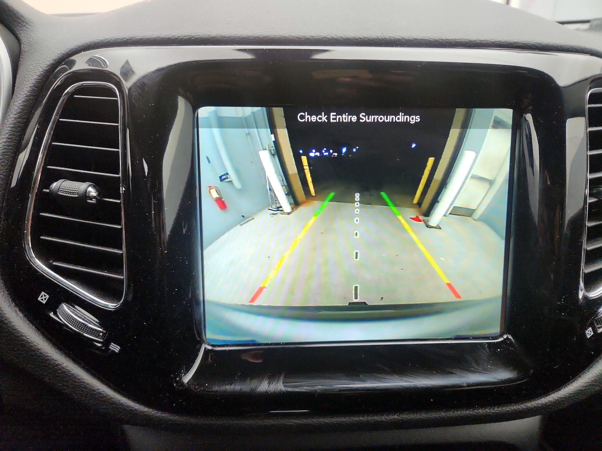 Thumbnail: 2019 Jeep Compass - 14