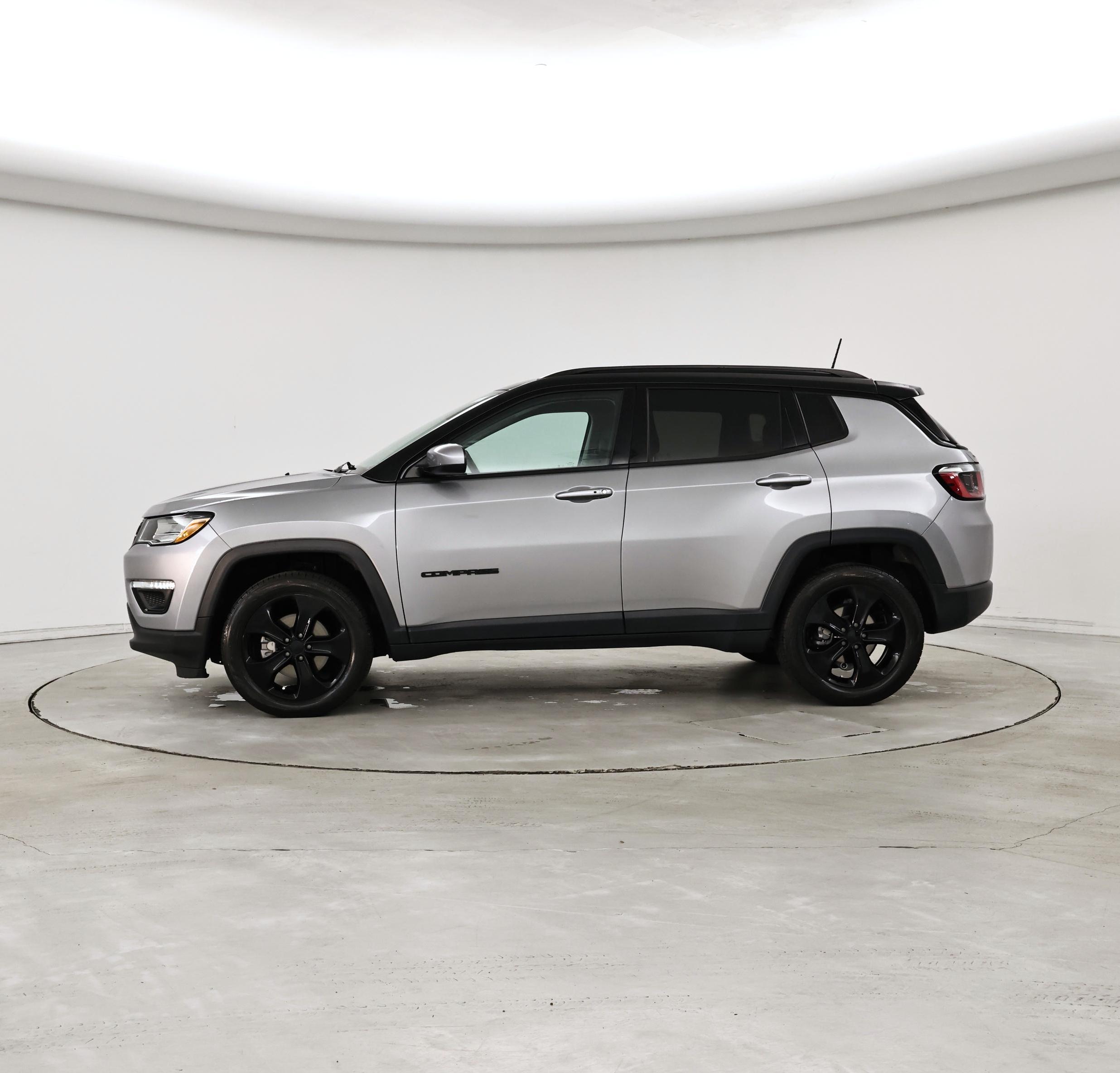 Thumbnail: 2019 Jeep Compass - 3