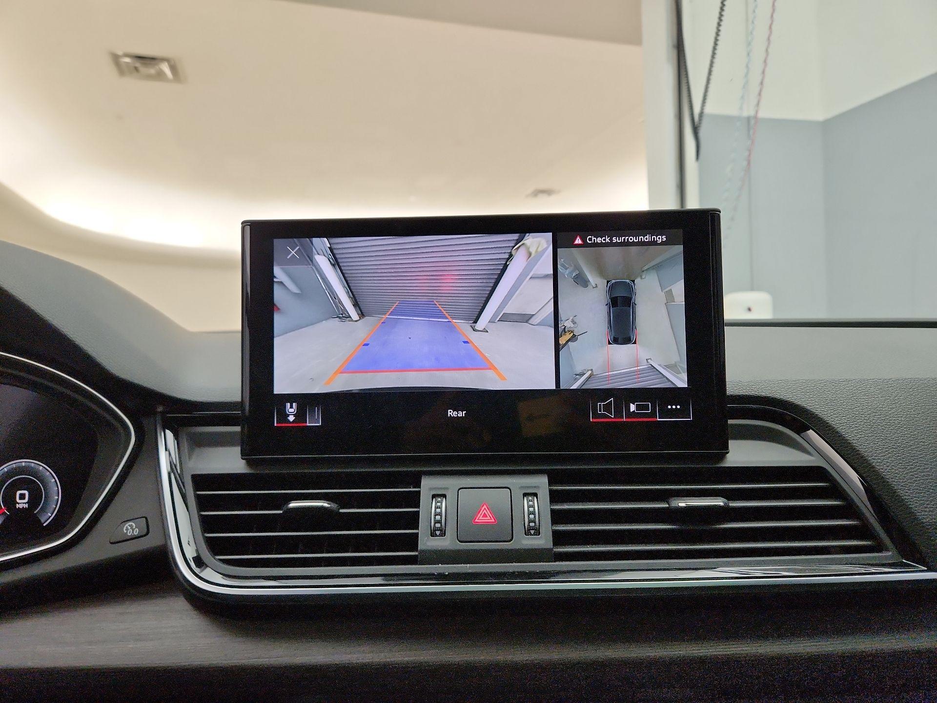 Thumbnail: 2022 Audi Q5 - 15