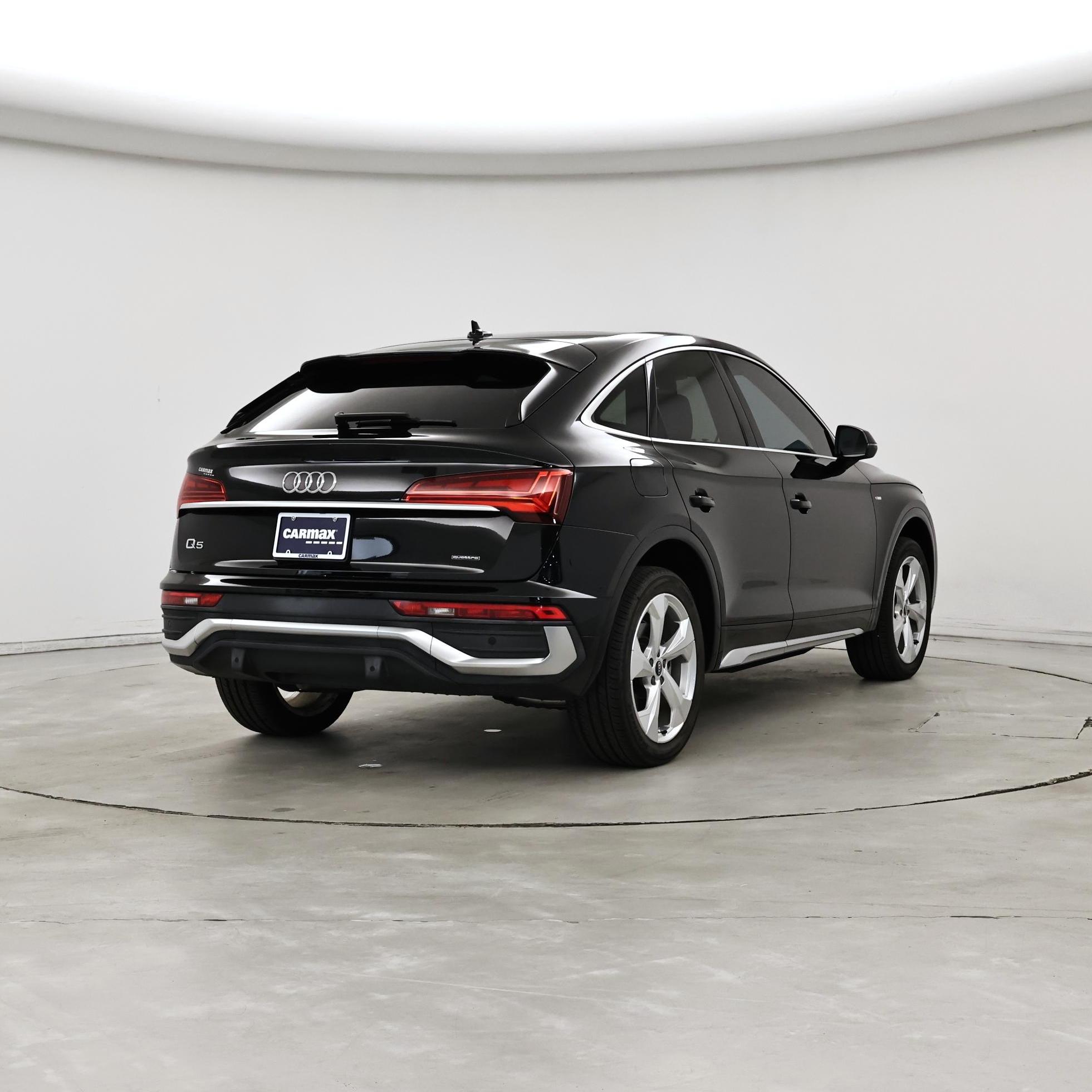 Thumbnail: 2022 Audi Q5 - 8