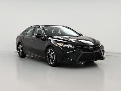 Black 2019 Toyota Camry SE