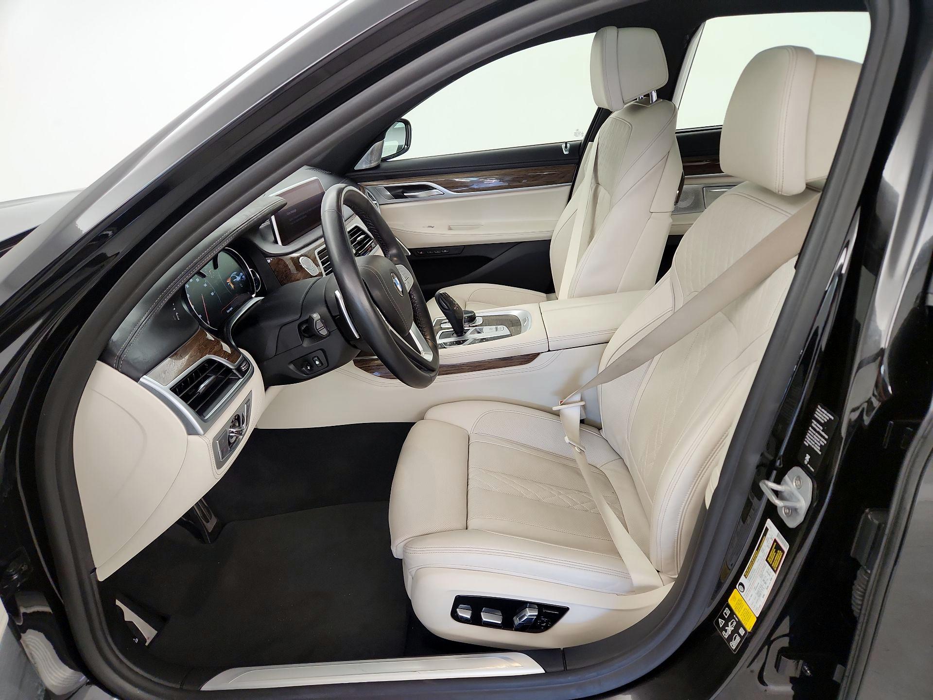 Thumbnail: 2019 BMW 7 Series - 11