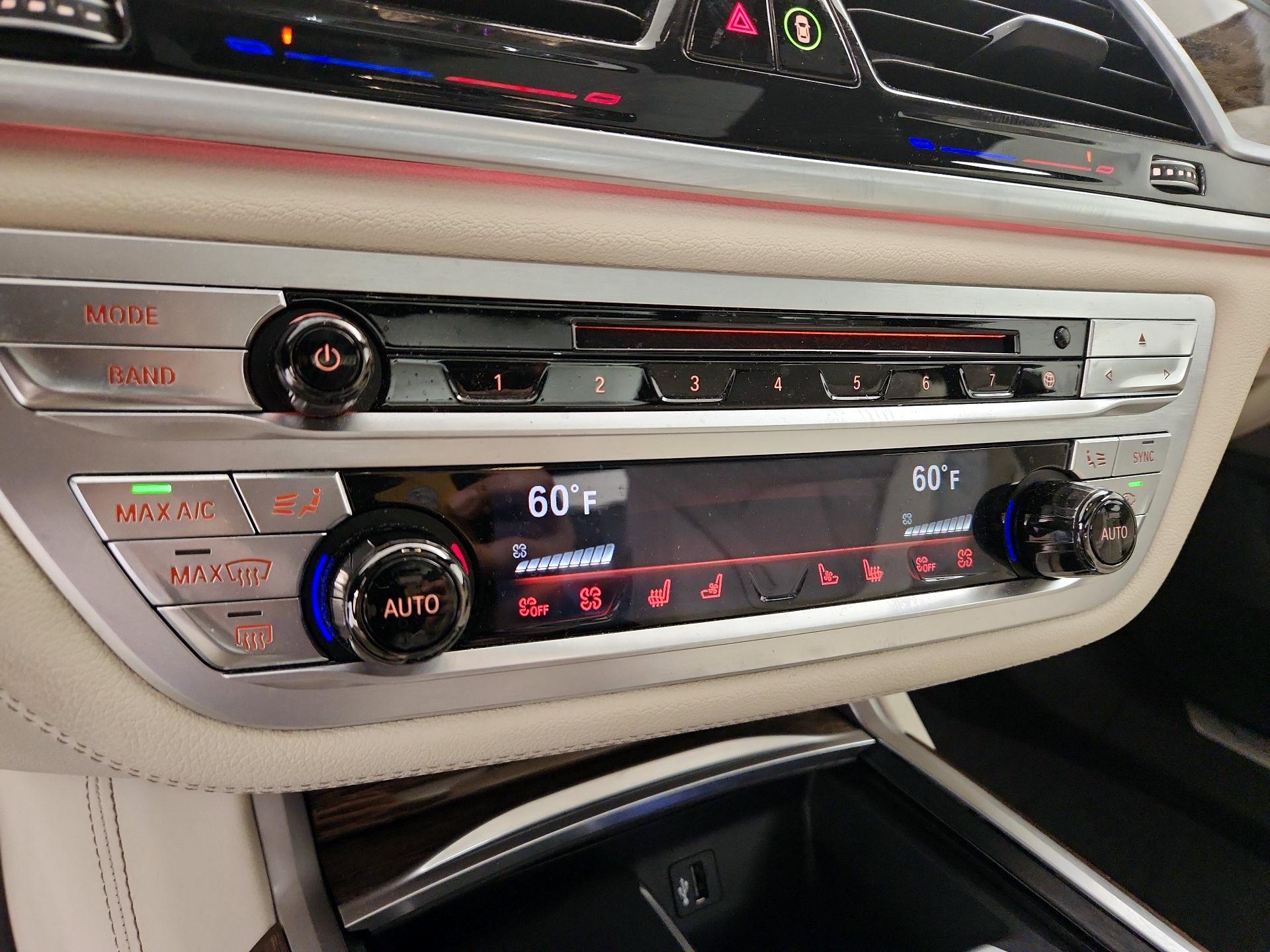 Thumbnail: 2019 BMW 7 Series - 17