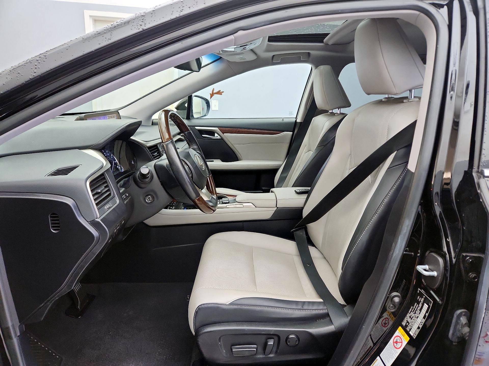 Thumbnail: 2018 Lexus RX - 11