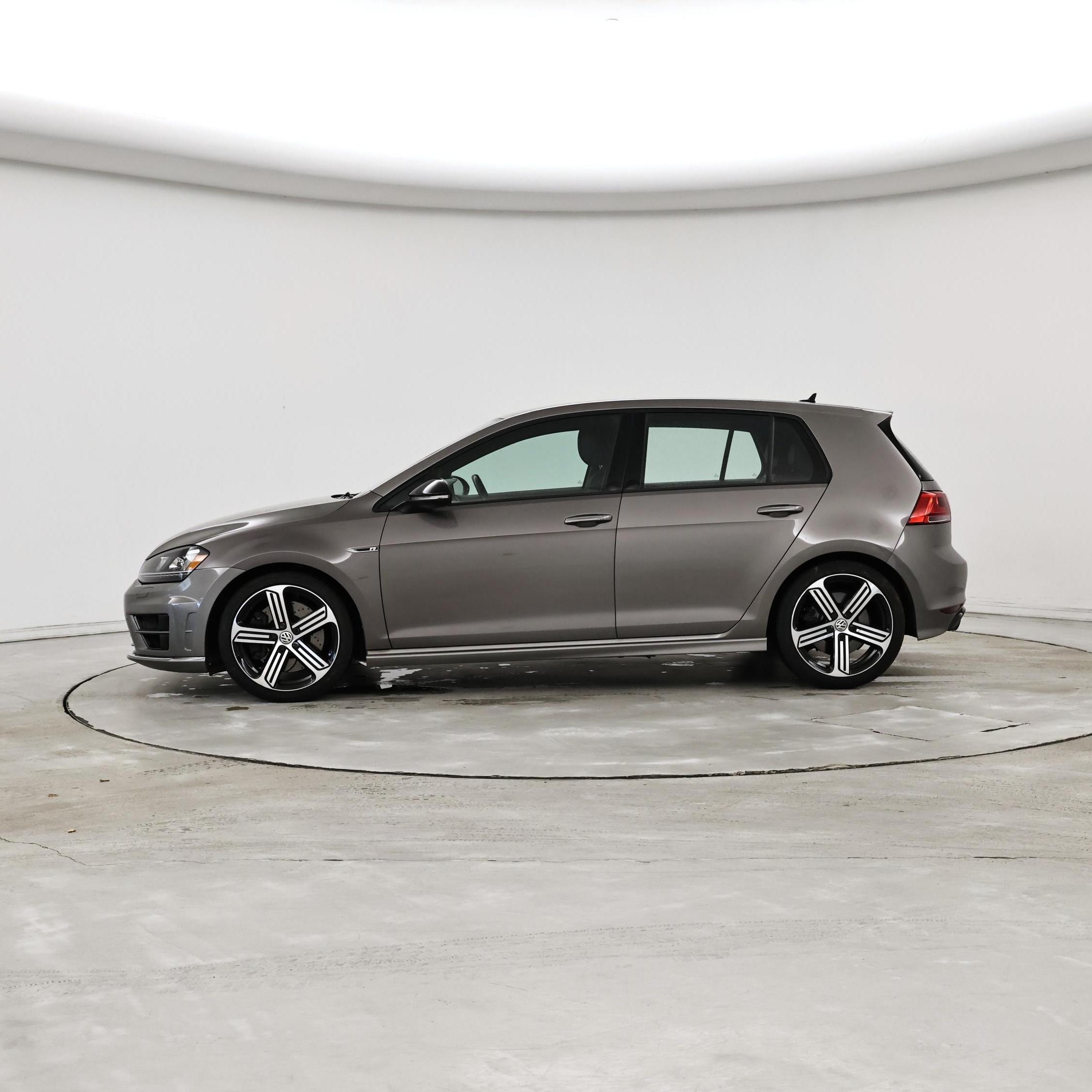 Thumbnail: 2016 Volkswagen Golf - 3
