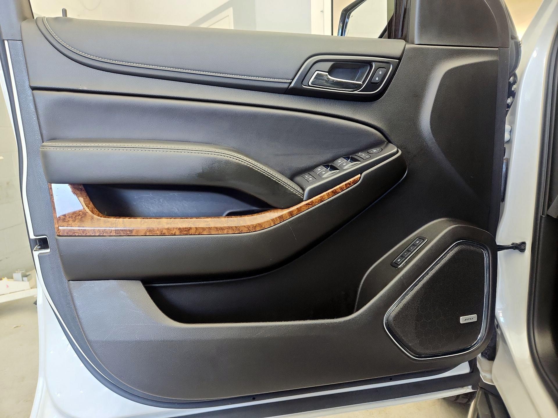 Thumbnail: 2019 Chevrolet Suburban - 12