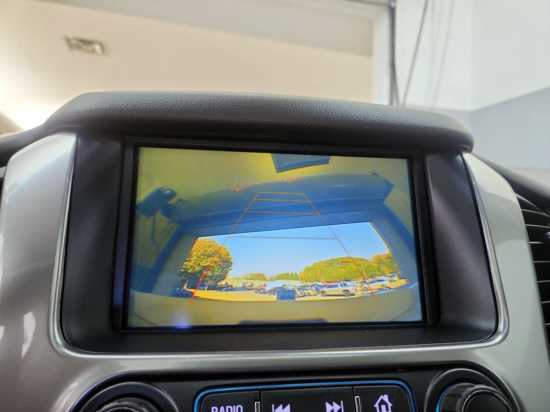 Thumbnail: 2019 Chevrolet Suburban - 15