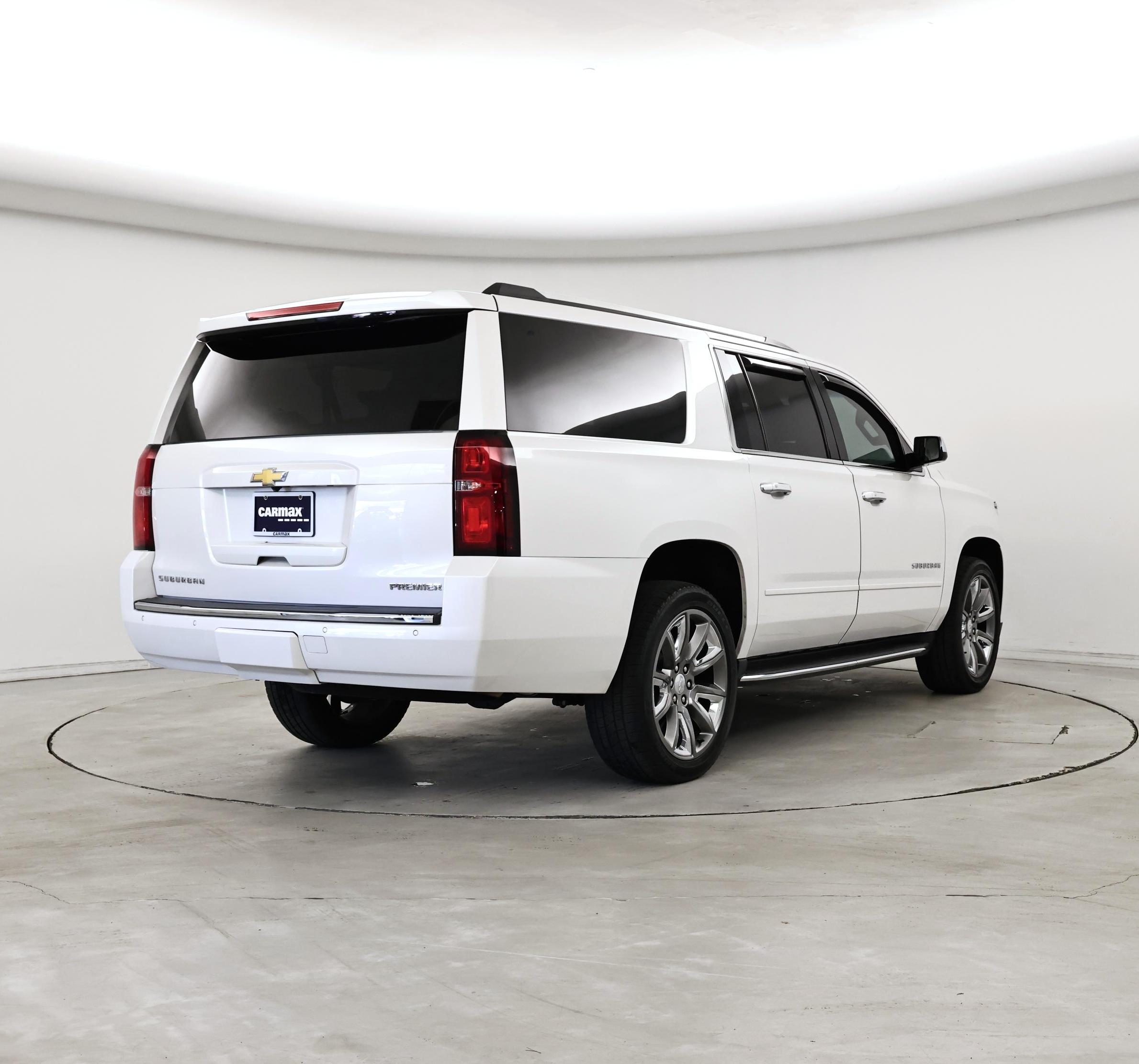 Thumbnail: 2019 Chevrolet Suburban - 8