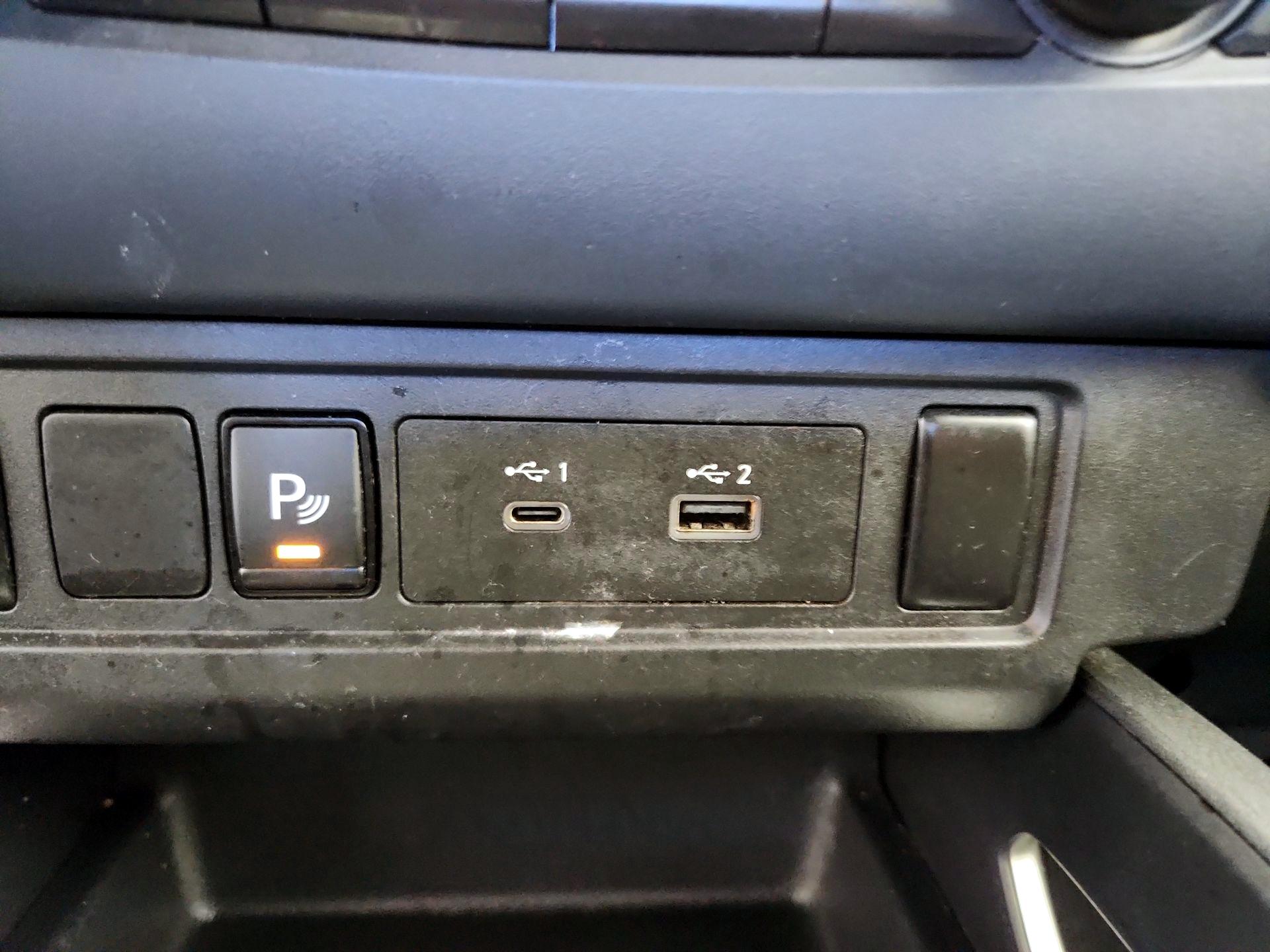 Thumbnail: 2022 Nissan Frontier - 18