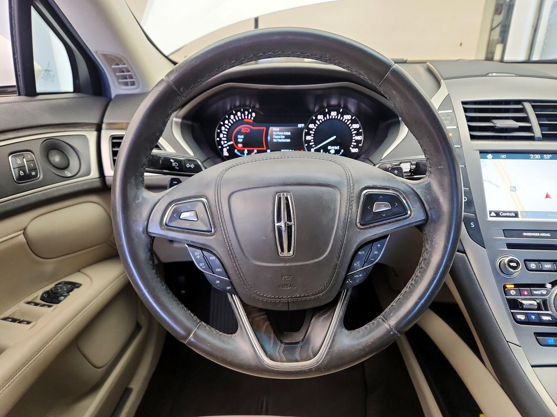 Thumbnail: 2017 Lincoln MKZ - 10