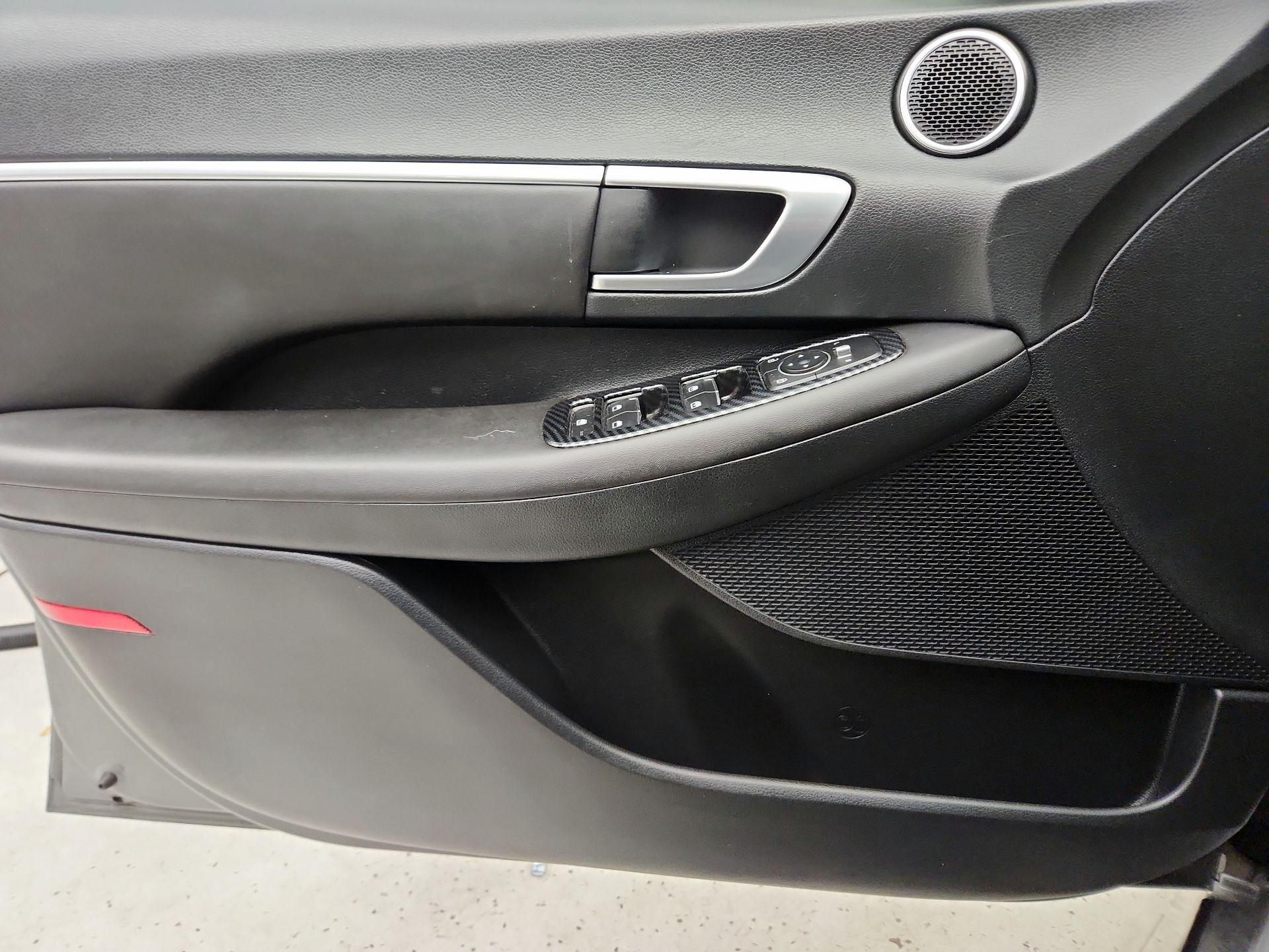 Thumbnail: 2022 Hyundai Sonata - 12