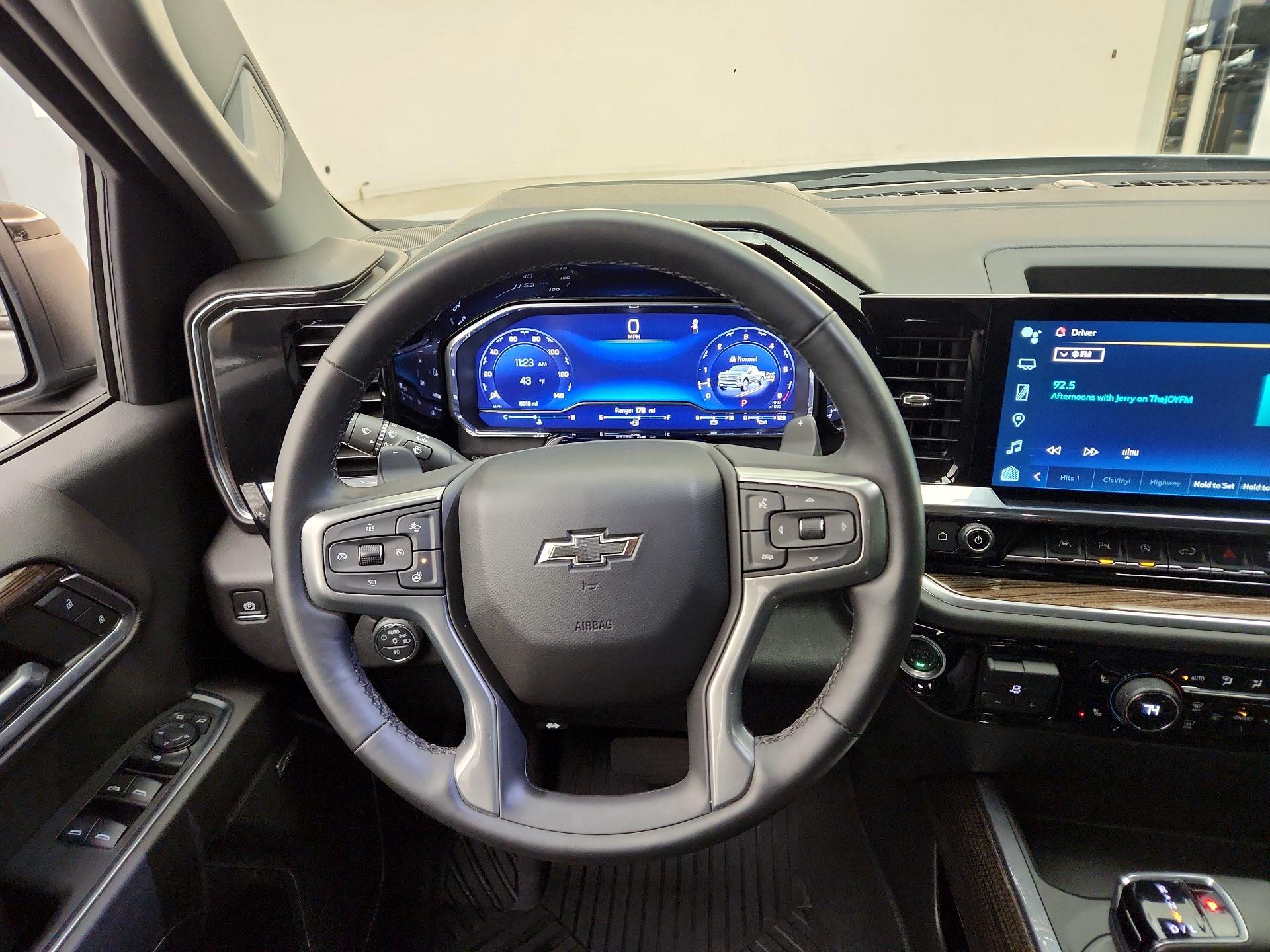 Thumbnail: 2024 Chevrolet Silverado 1500 - 10