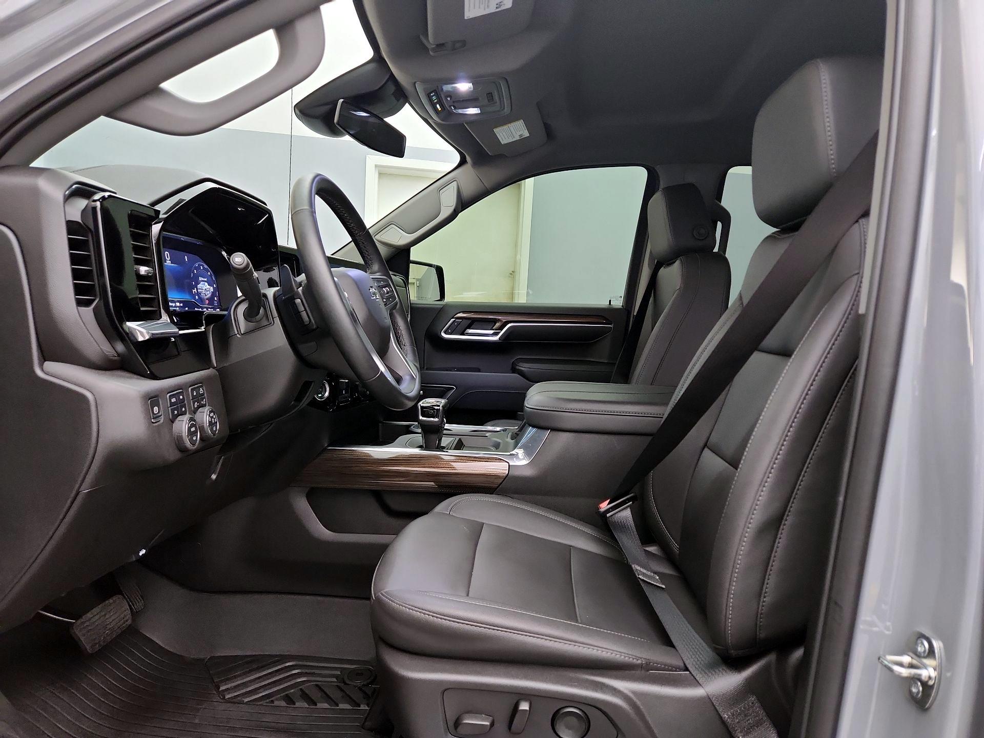 Thumbnail: 2024 Chevrolet Silverado 1500 - 11