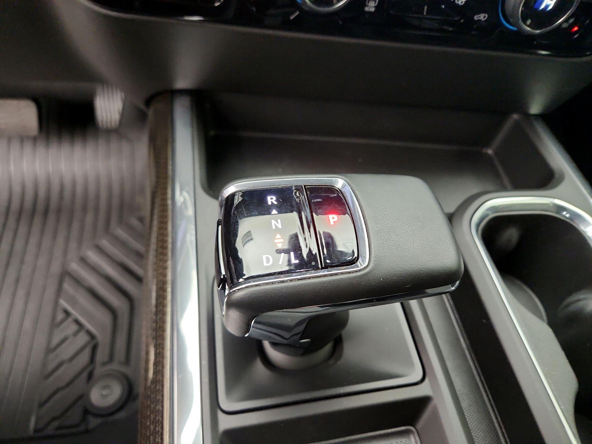 Thumbnail: 2024 Chevrolet Silverado 1500 - 17