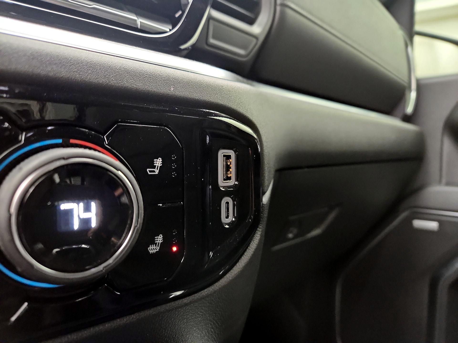 Thumbnail: 2024 Chevrolet Silverado 1500 - 18