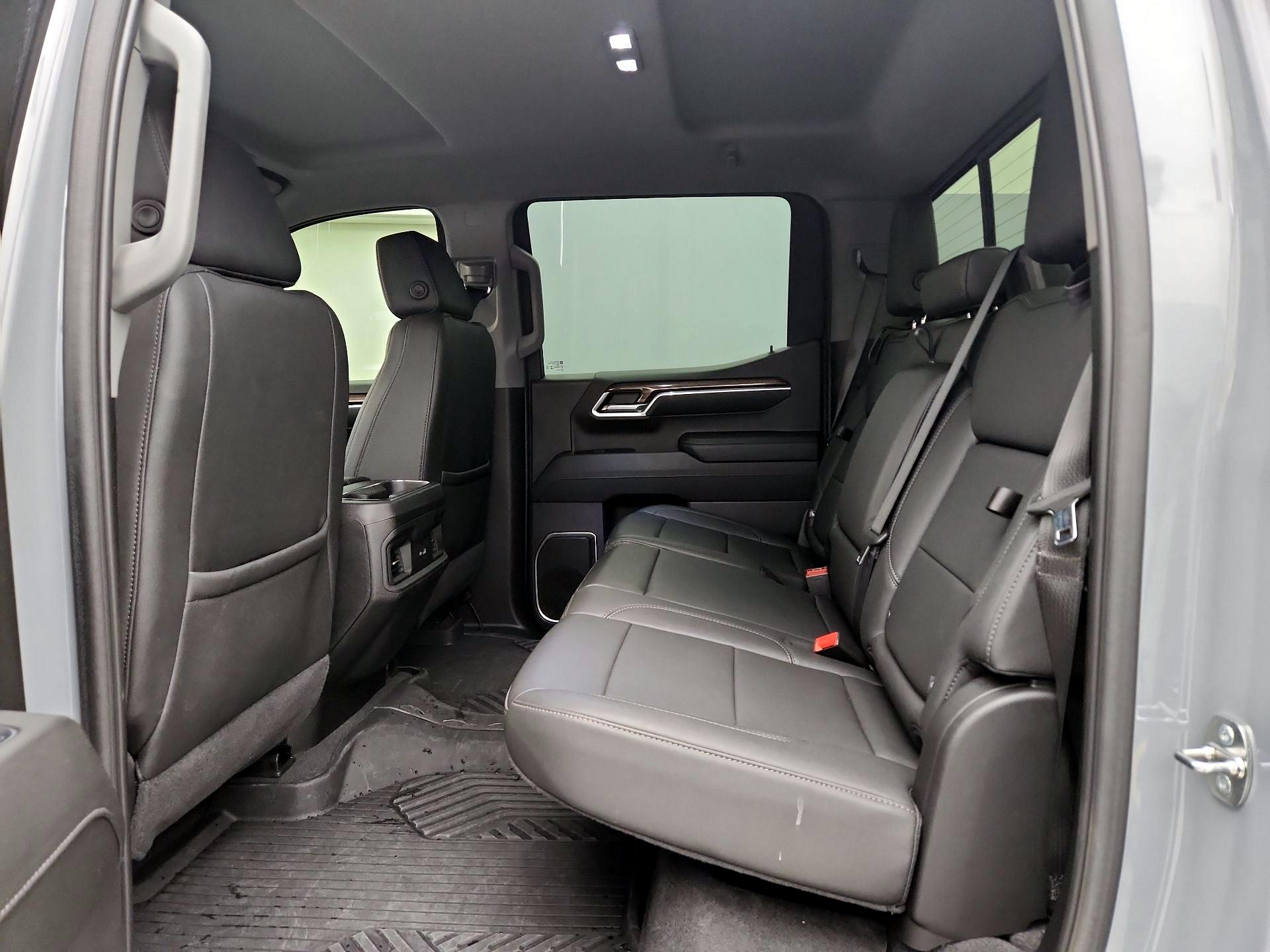 Thumbnail: 2024 Chevrolet Silverado 1500 - 19