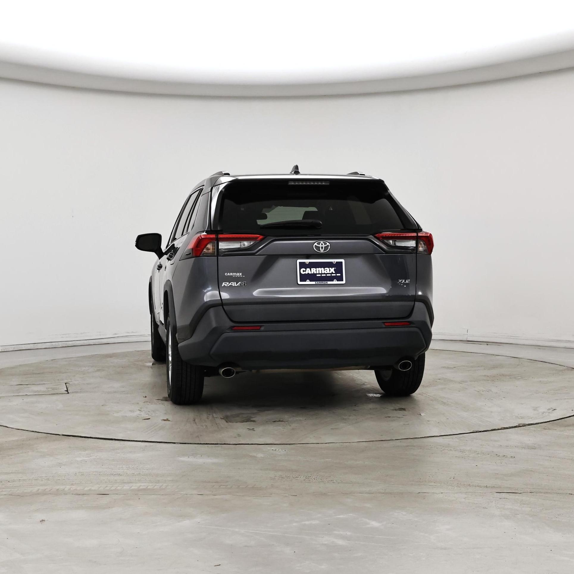 Thumbnail: 2021 Toyota RAV4 - 6