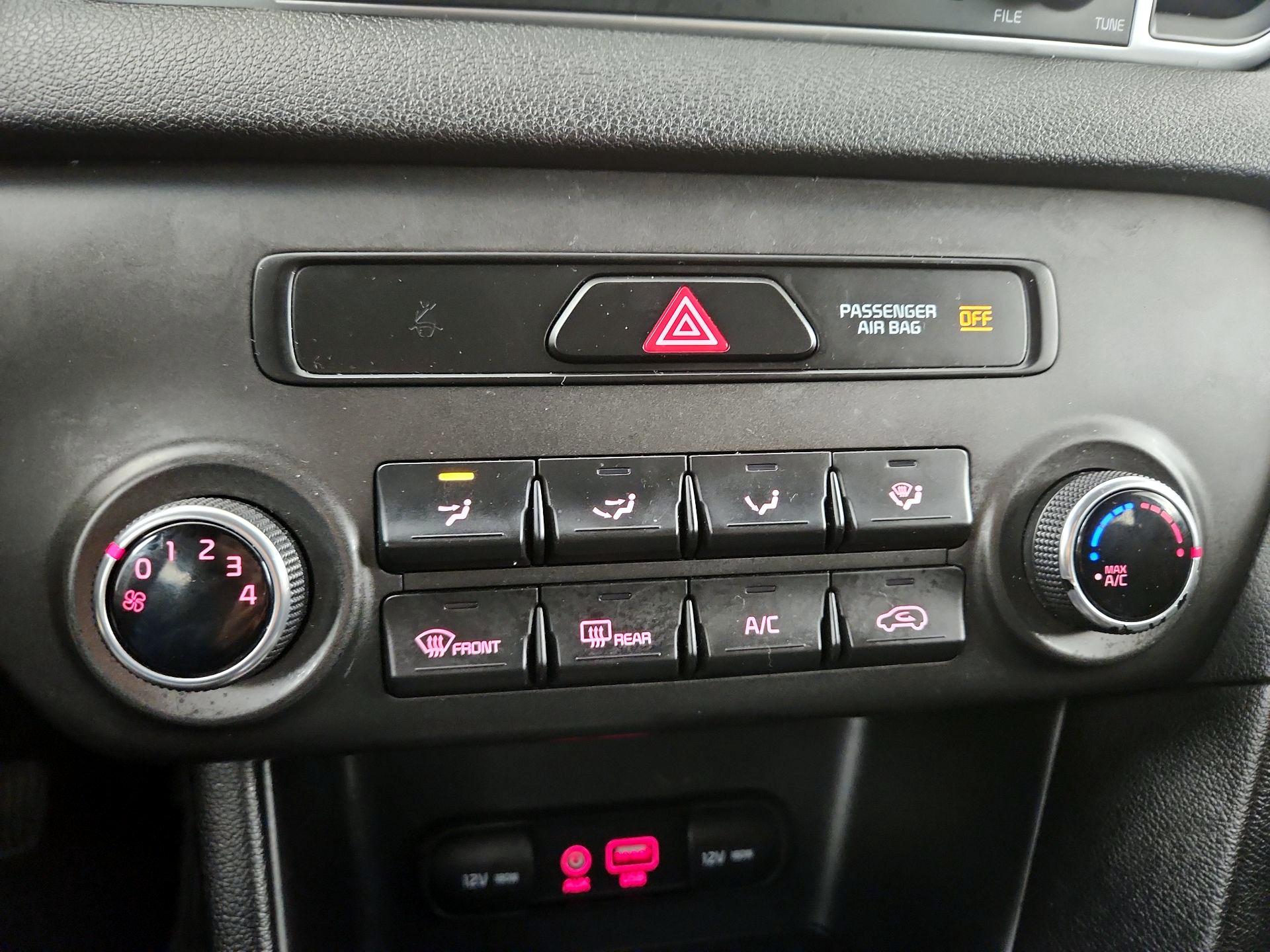 Thumbnail: 2018 Kia Sportage - 16