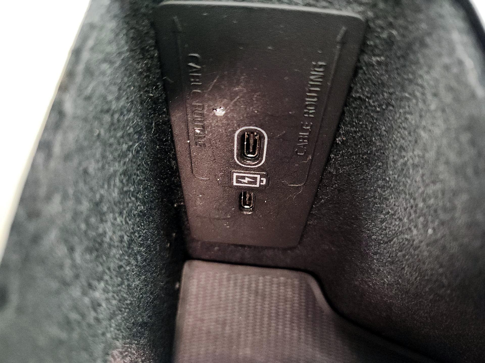 Thumbnail: 2022 Volvo XC60 - 18