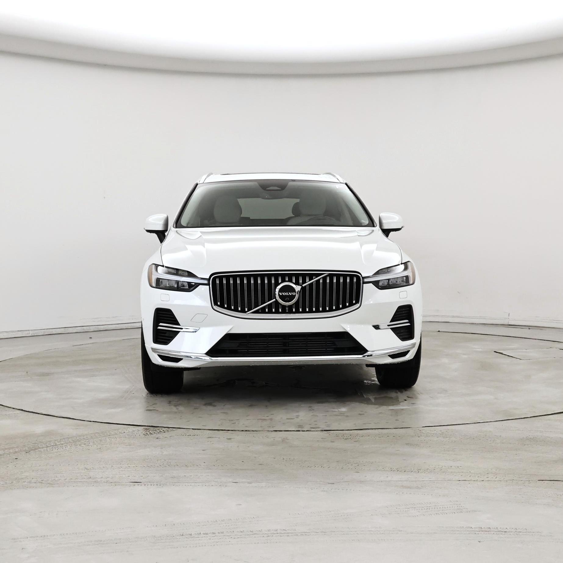 Thumbnail: 2022 Volvo XC60 - 5