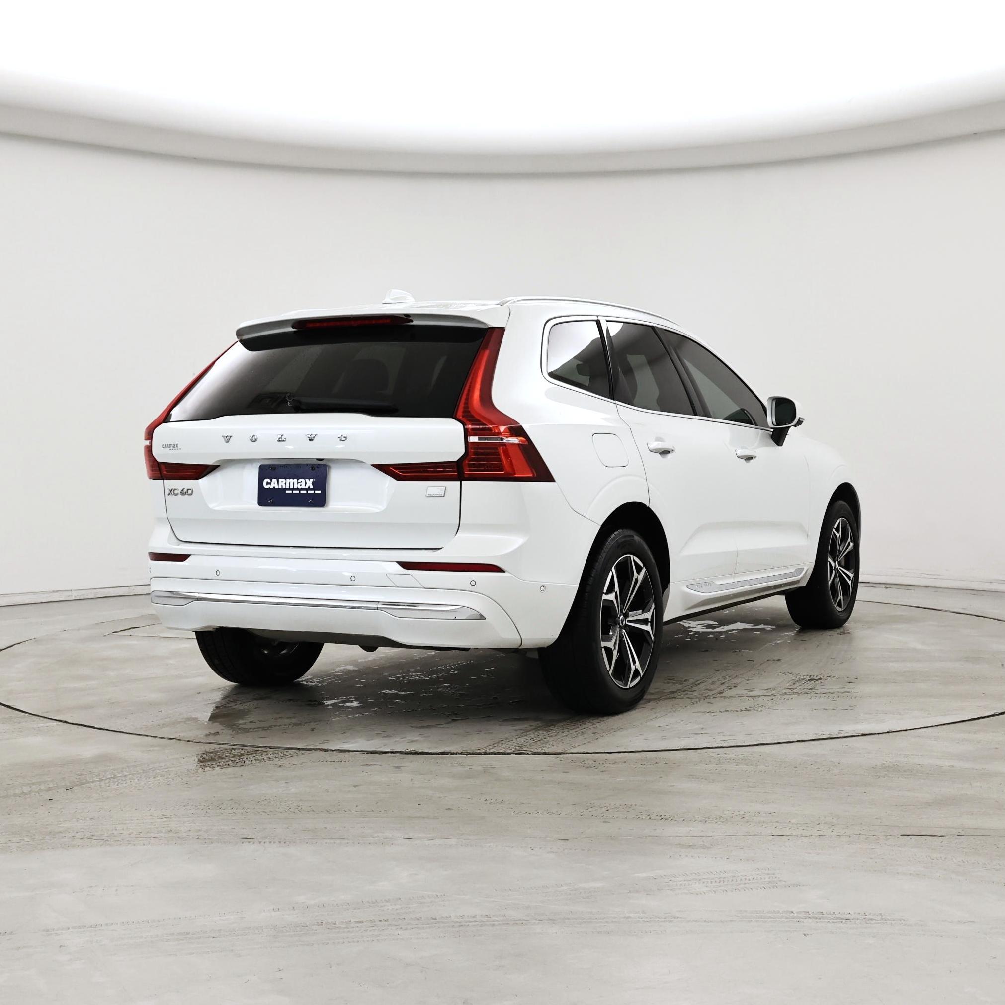 Thumbnail: 2022 Volvo XC60 - 8