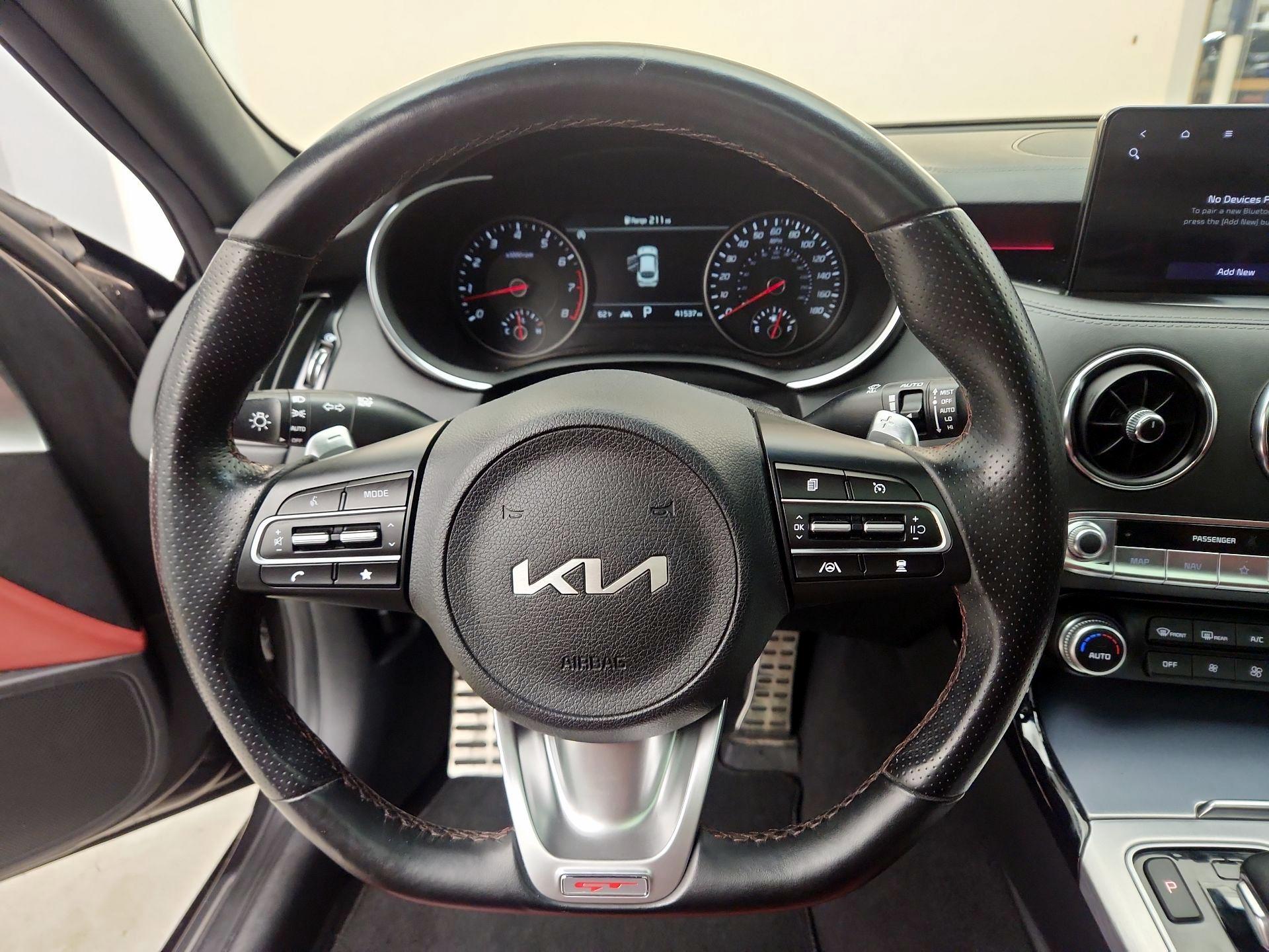 Thumbnail: 2022 Kia Stinger - 10