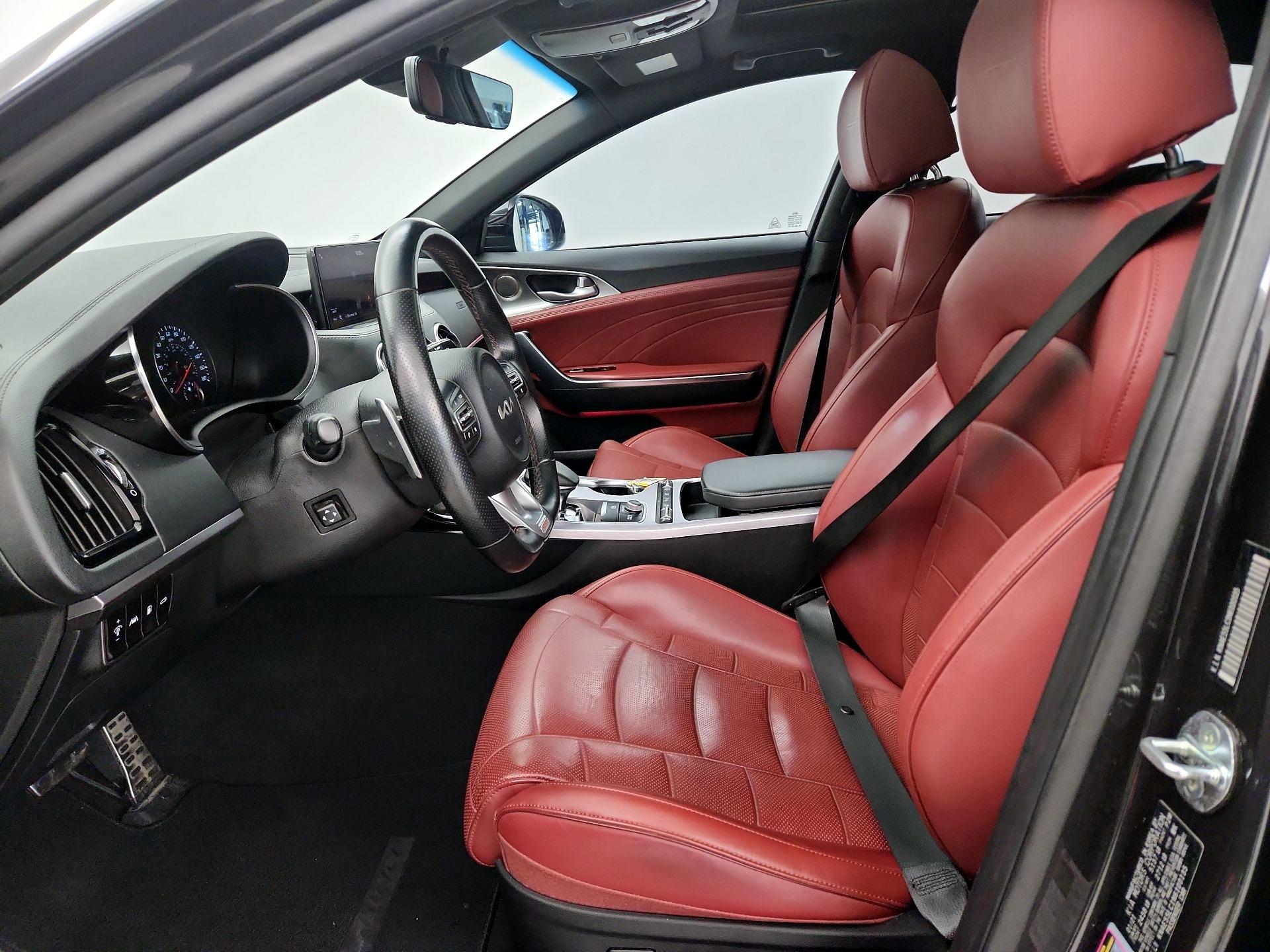 Thumbnail: 2022 Kia Stinger - 11