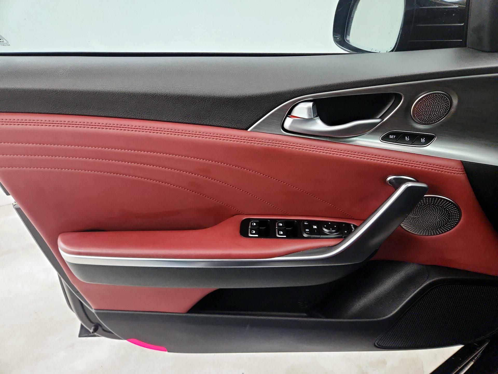 Thumbnail: 2022 Kia Stinger - 12