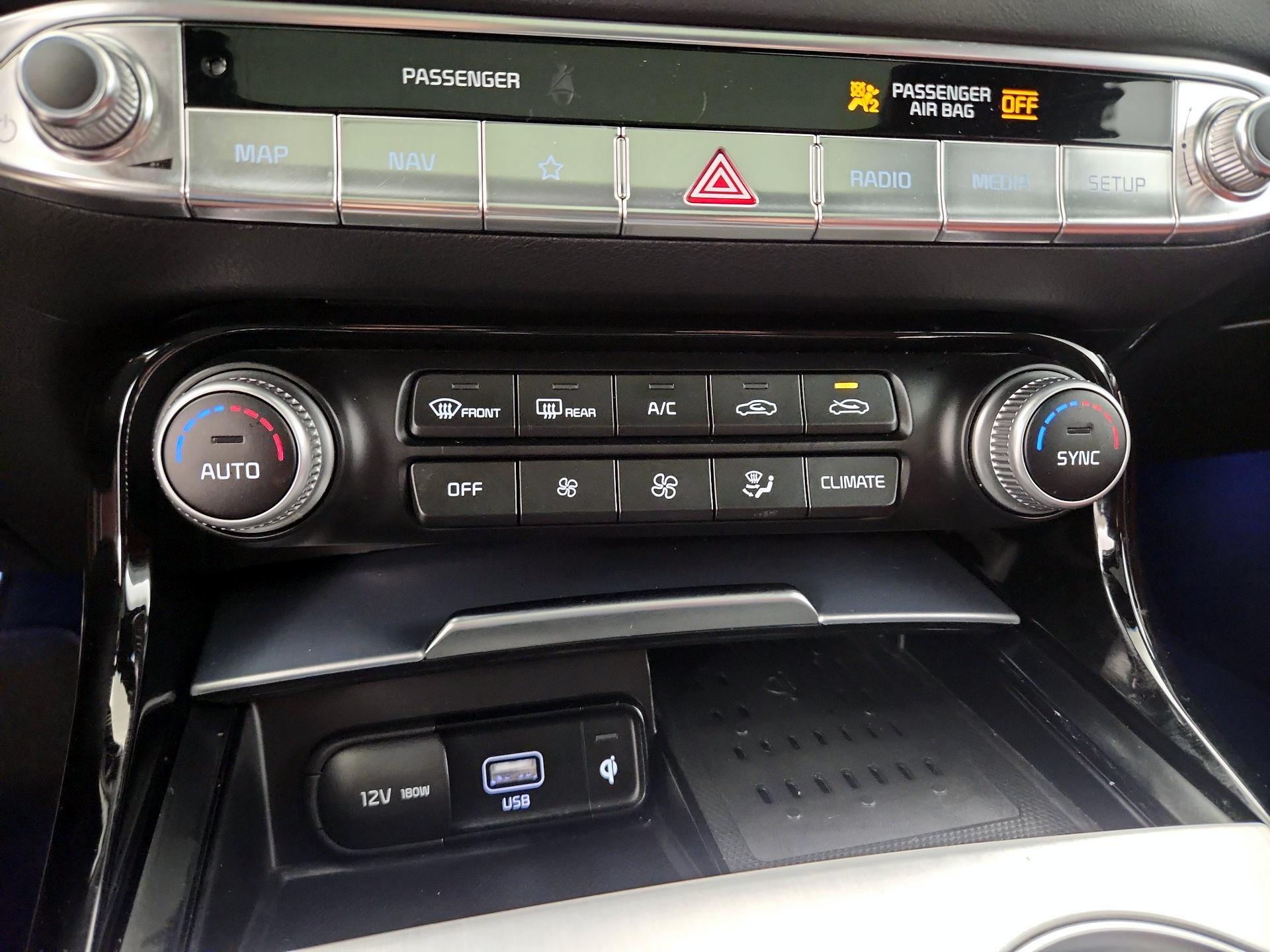 Thumbnail: 2022 Kia Stinger - 17